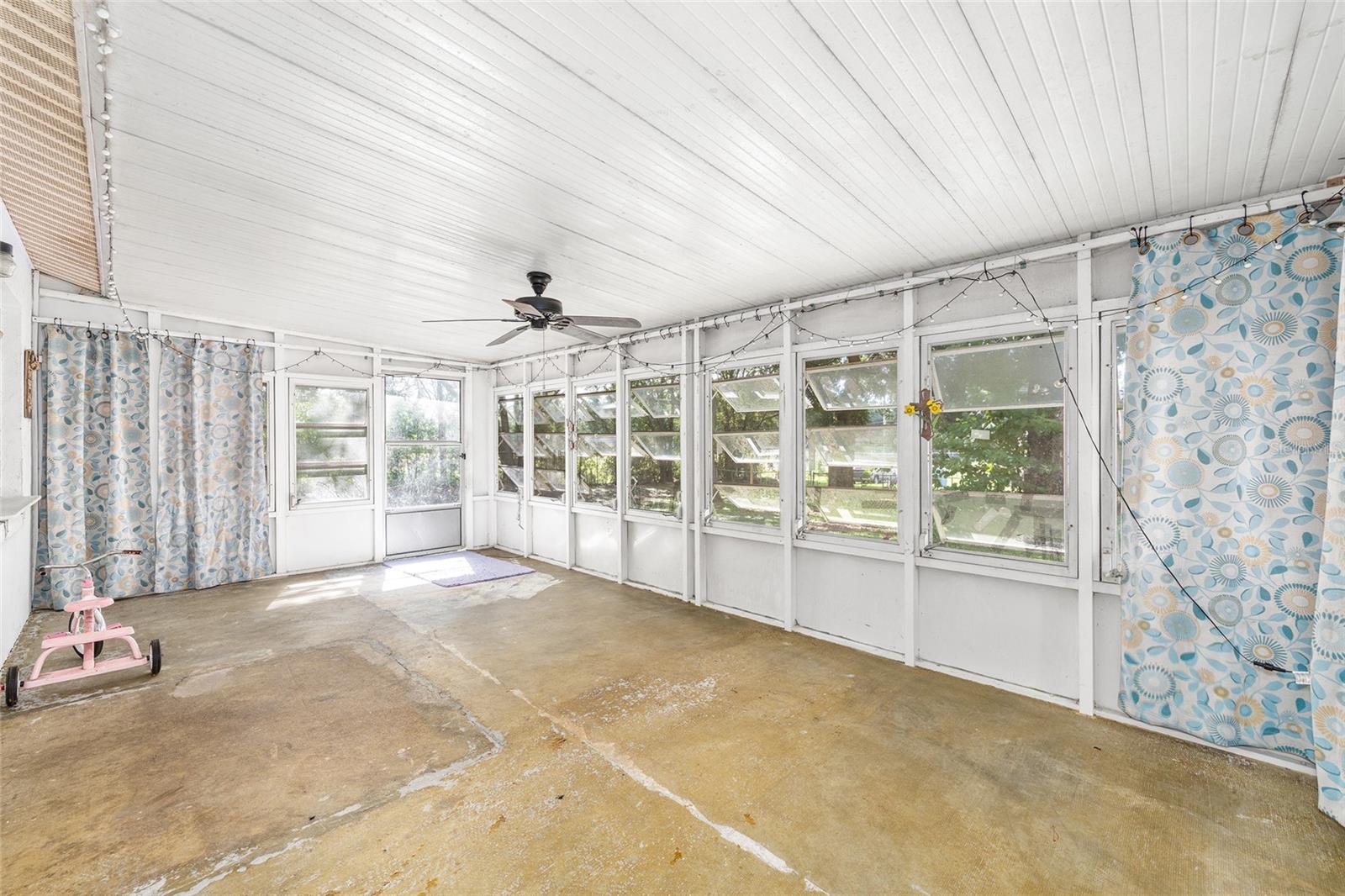 Image 29 of 35 For 2890 43rd Place