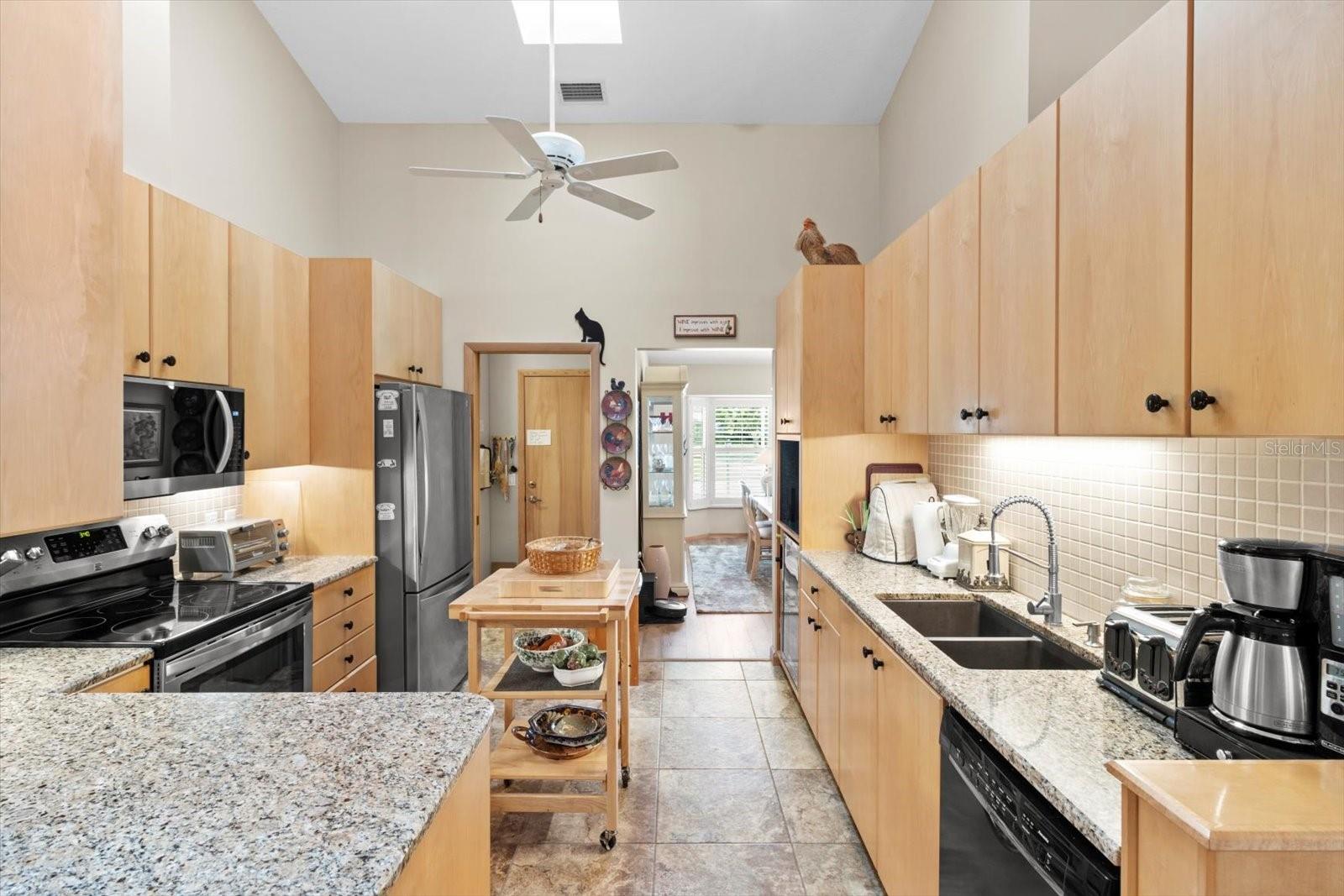 Image 10 of 49 For 6120 Misty Oak Terrace