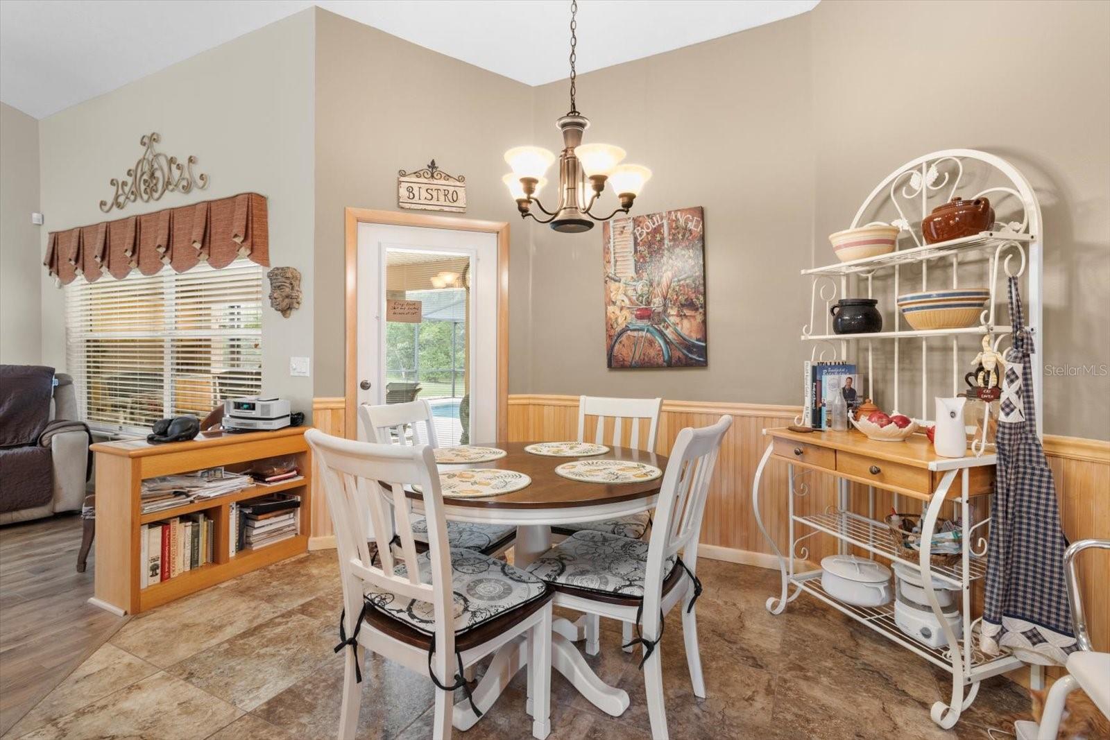 Image 13 of 49 For 6120 Misty Oak Terrace