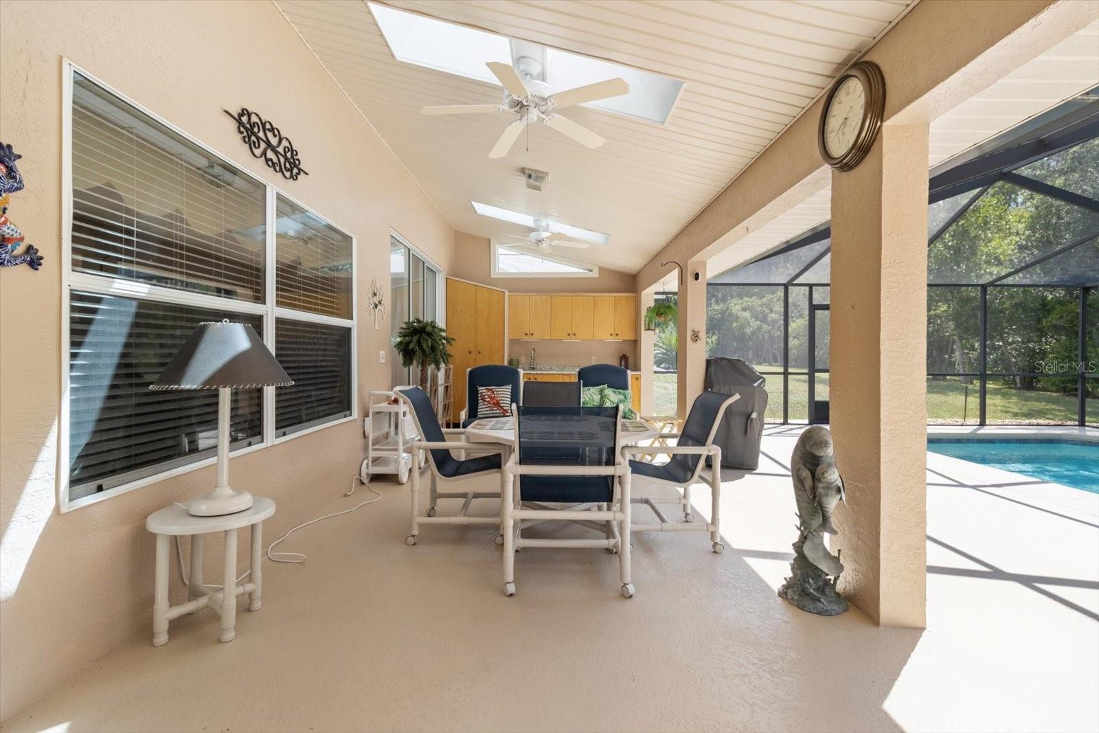 Image 24 of 49 For 6120 Misty Oak Terrace