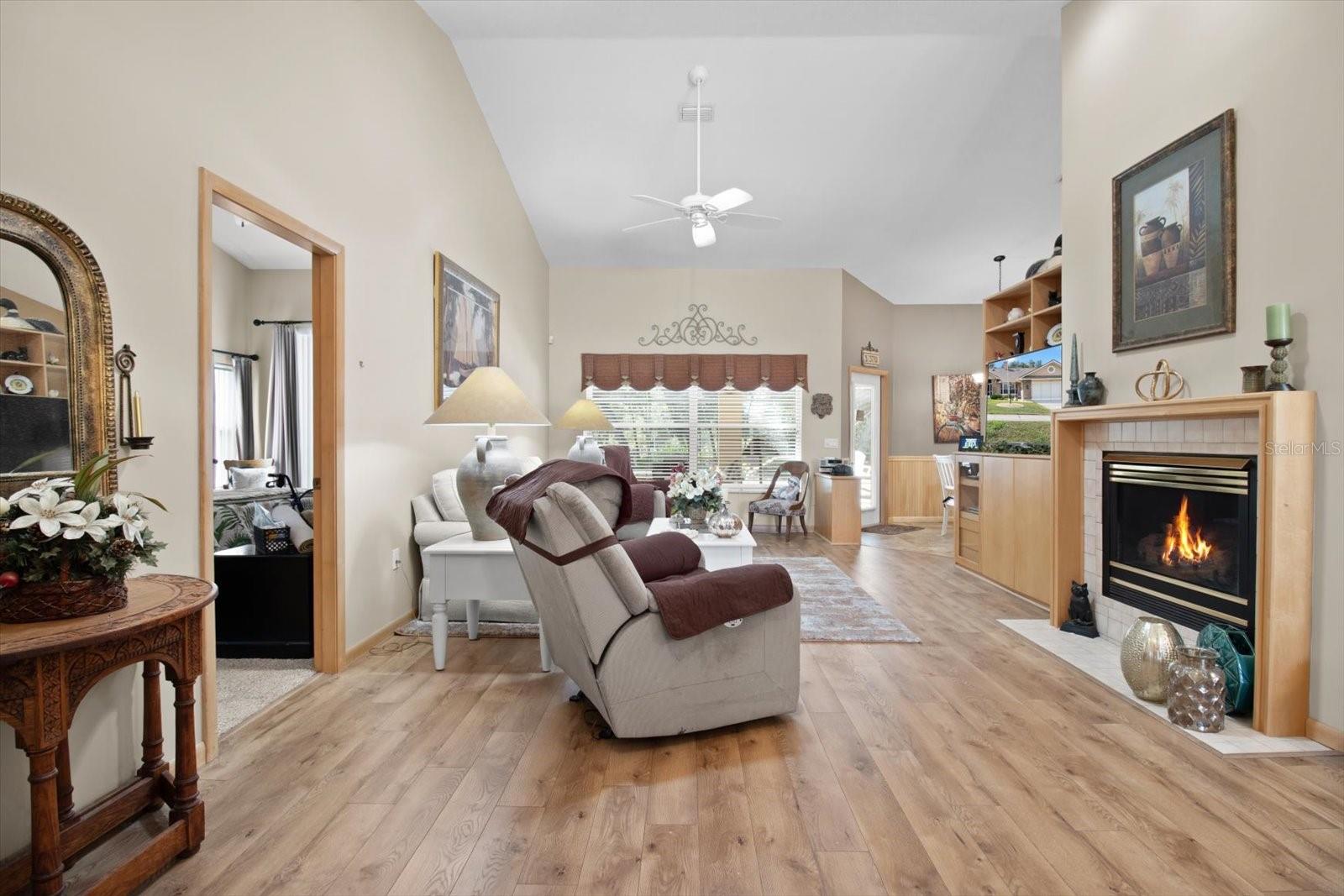 Image 7 of 49 For 6120 Misty Oak Terrace