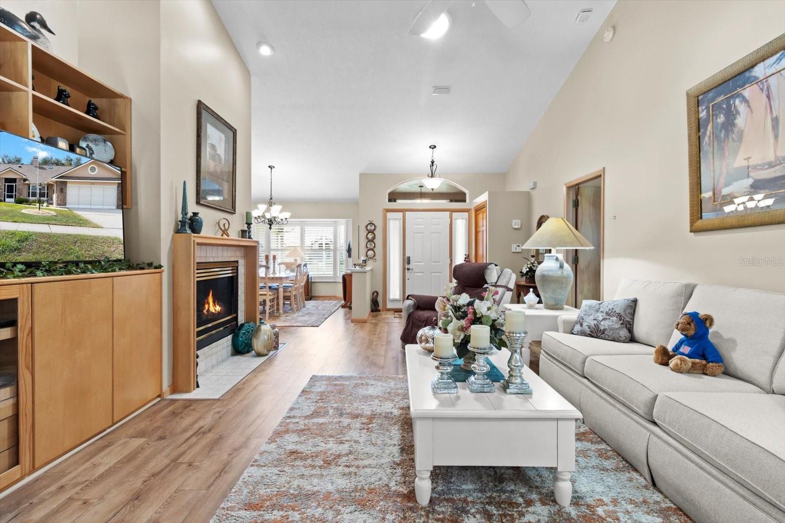 Image 8 of 49 For 6120 Misty Oak Terrace