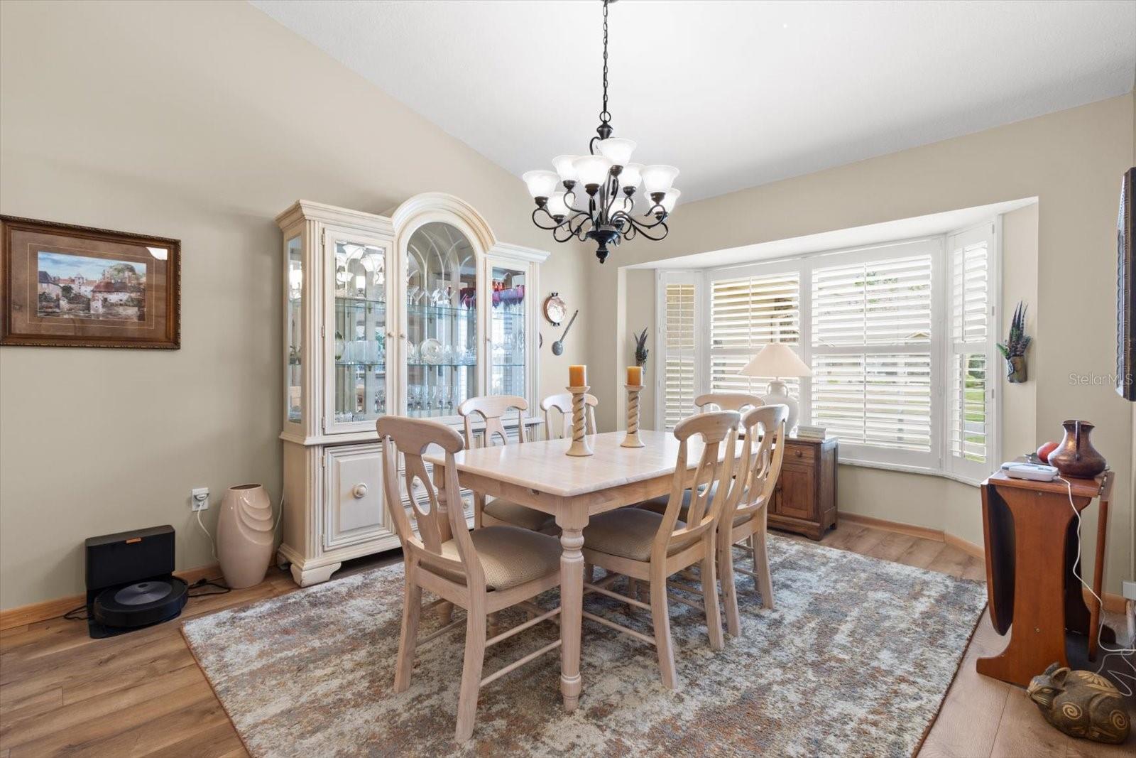 Image 9 of 49 For 6120 Misty Oak Terrace