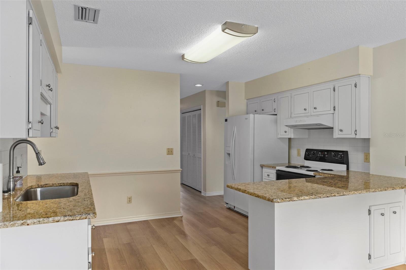 Image 22 of 49 For 8505 Sandpiper Drive