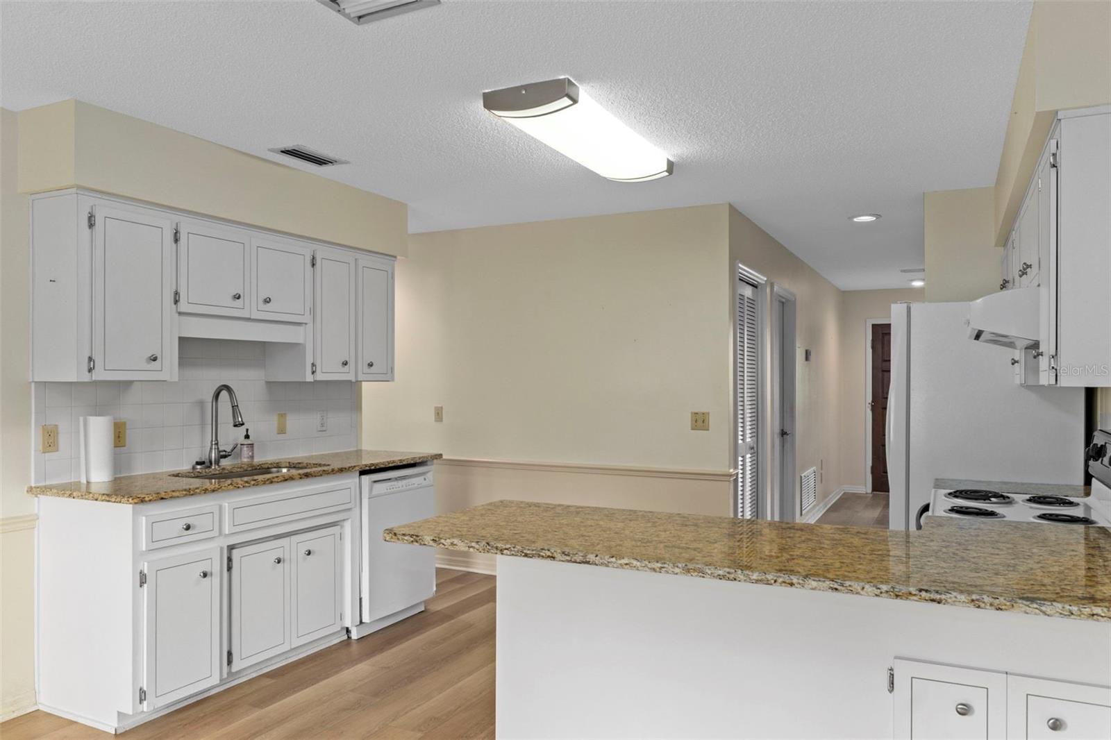 Image 23 of 49 For 8505 Sandpiper Drive