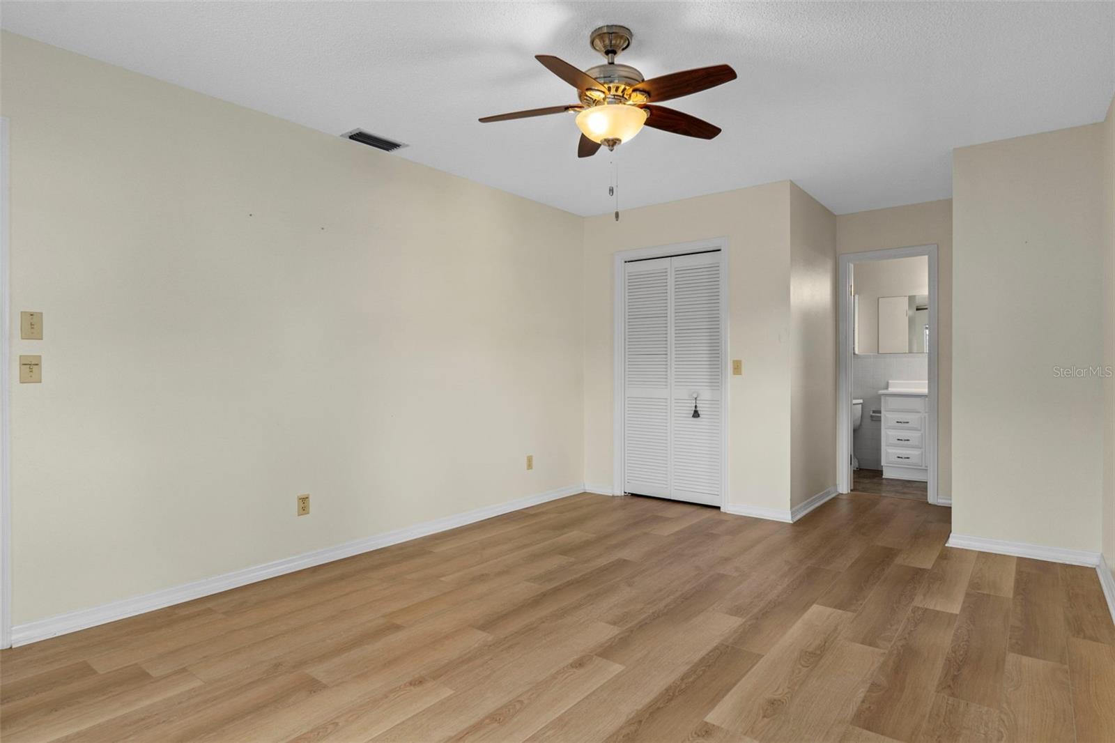Image 29 of 49 For 8505 Sandpiper Drive