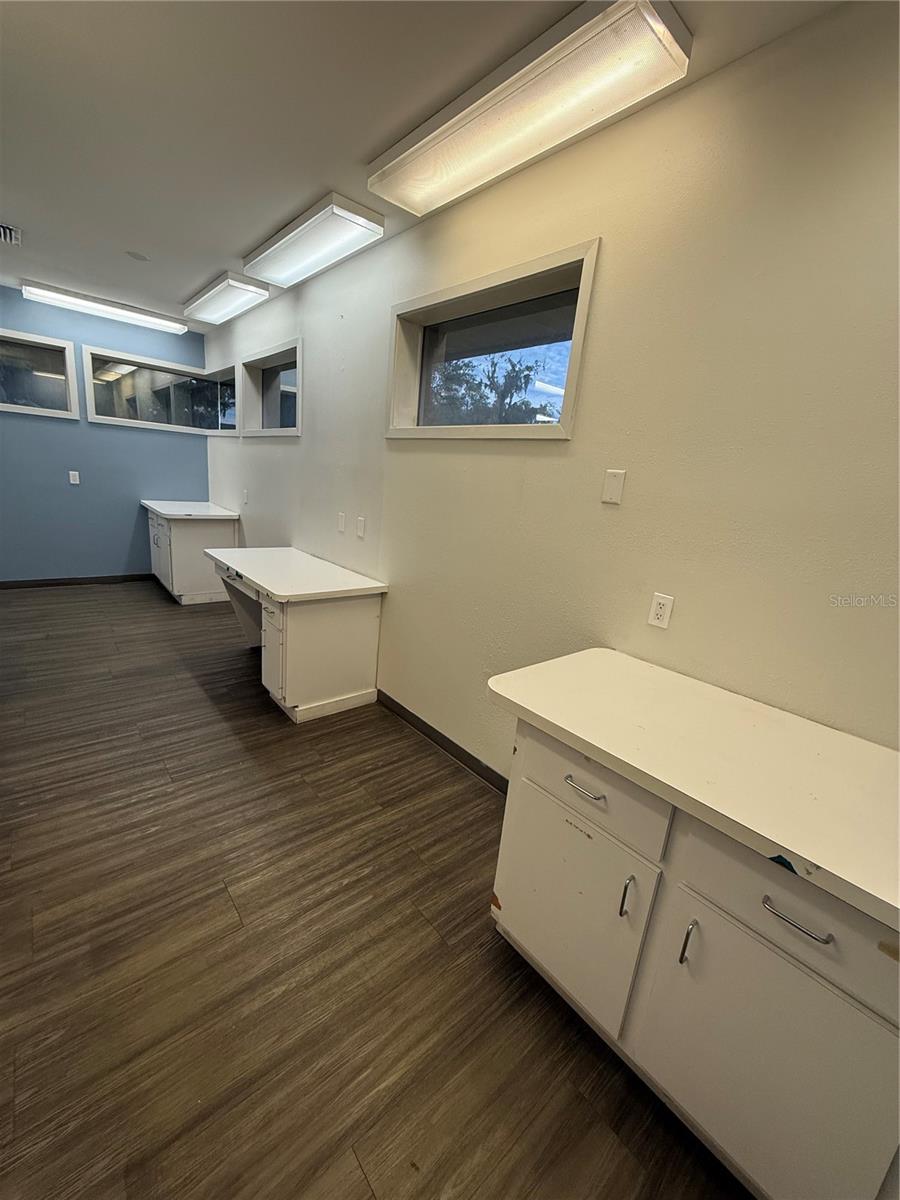Image 17 of 19 For 2910 3rd Court B