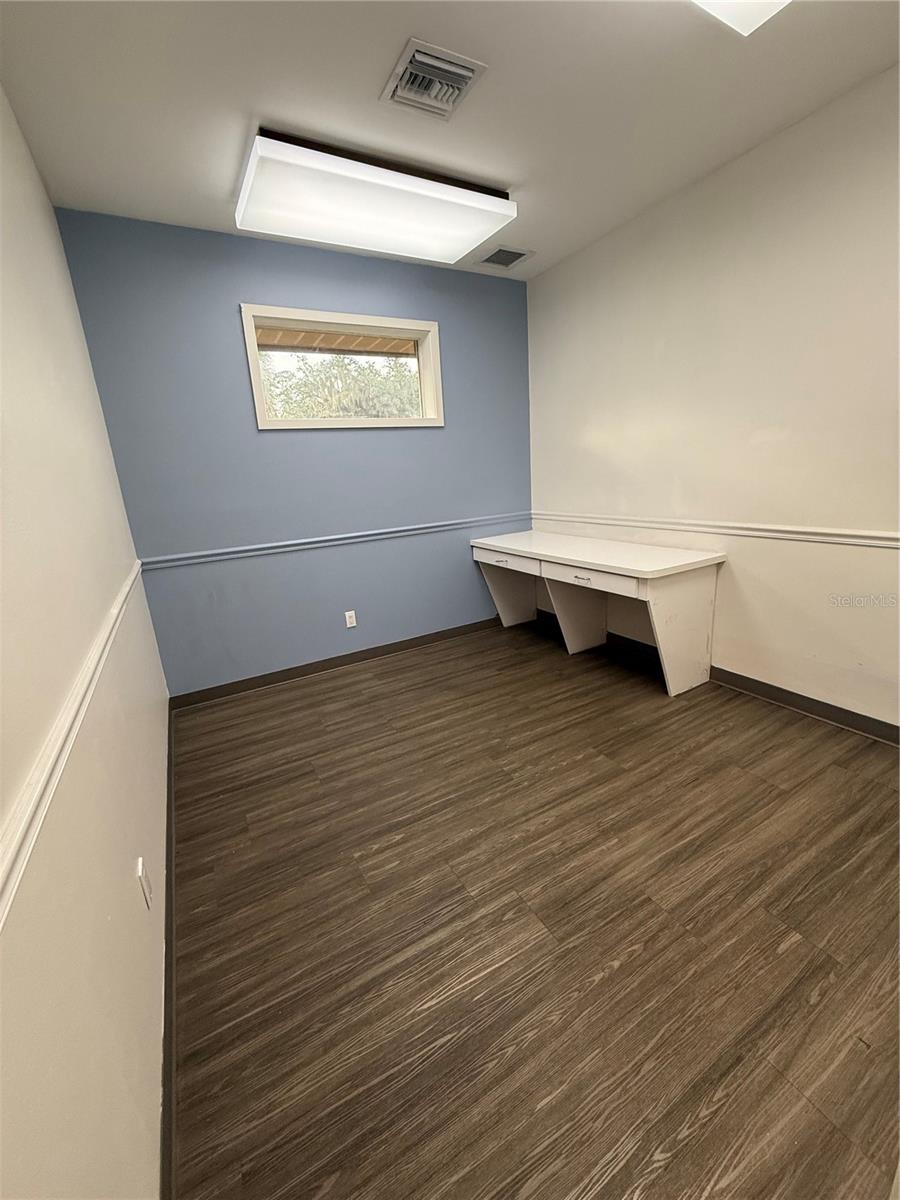 Image 5 of 19 For 2910 3rd Court B