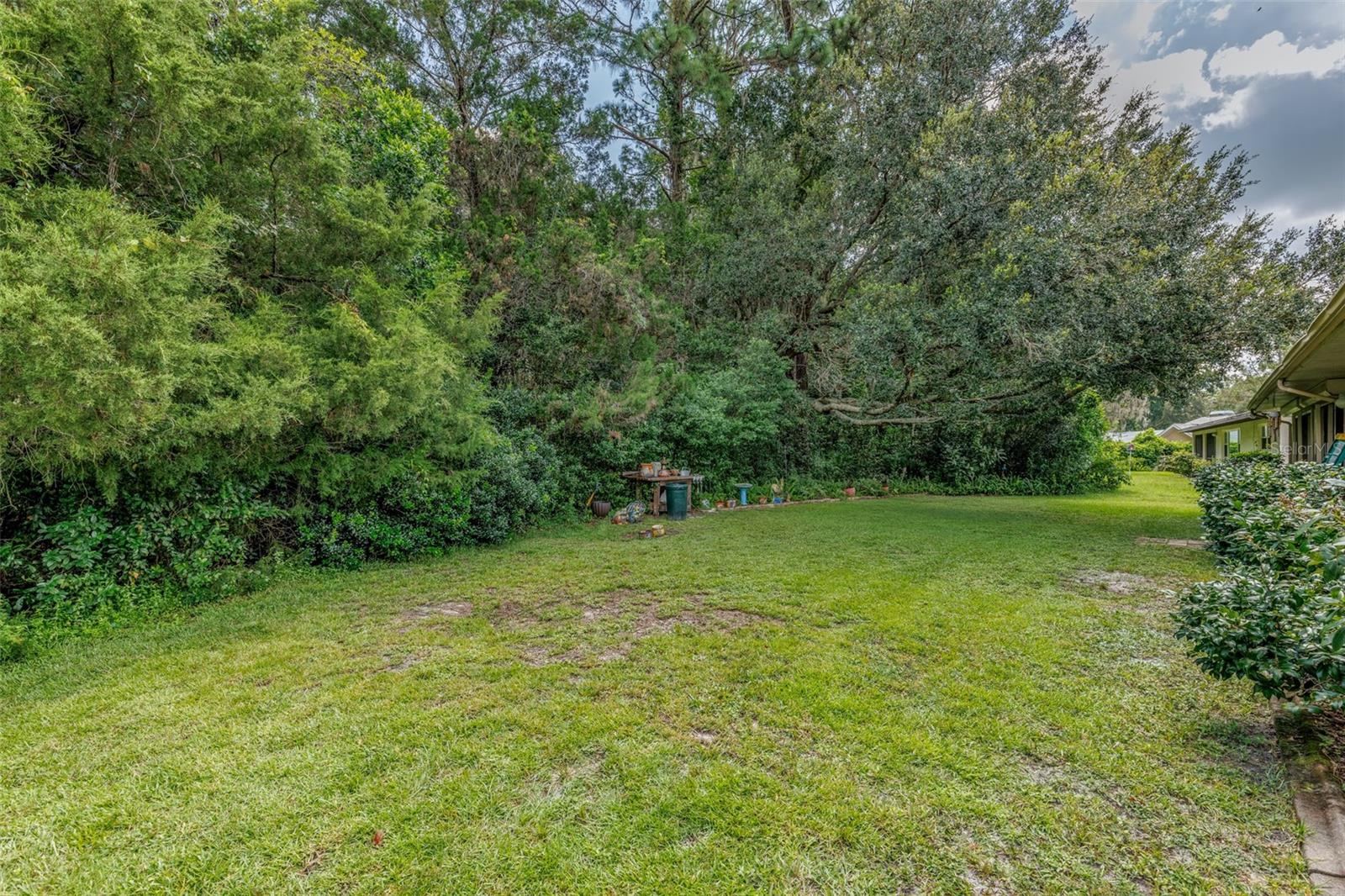 Image 9 of 42 For 18 Foxgreen  