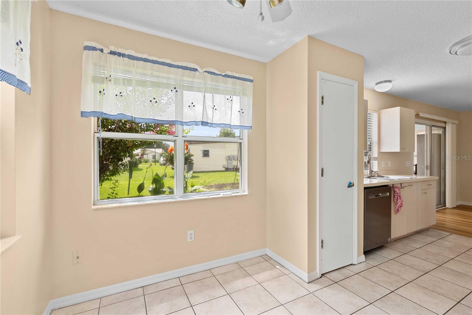 Image 21 of 29 For 1224 Santos Place