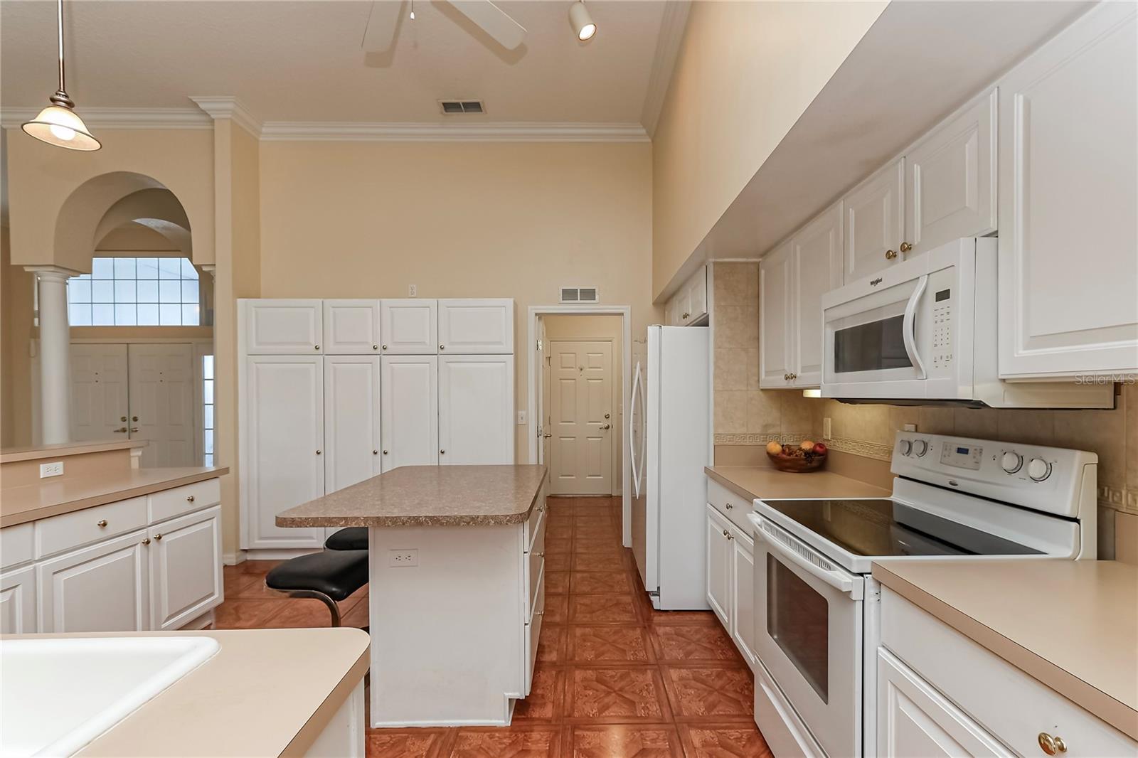 Image 15 of 73 For 11127 73rd Circle