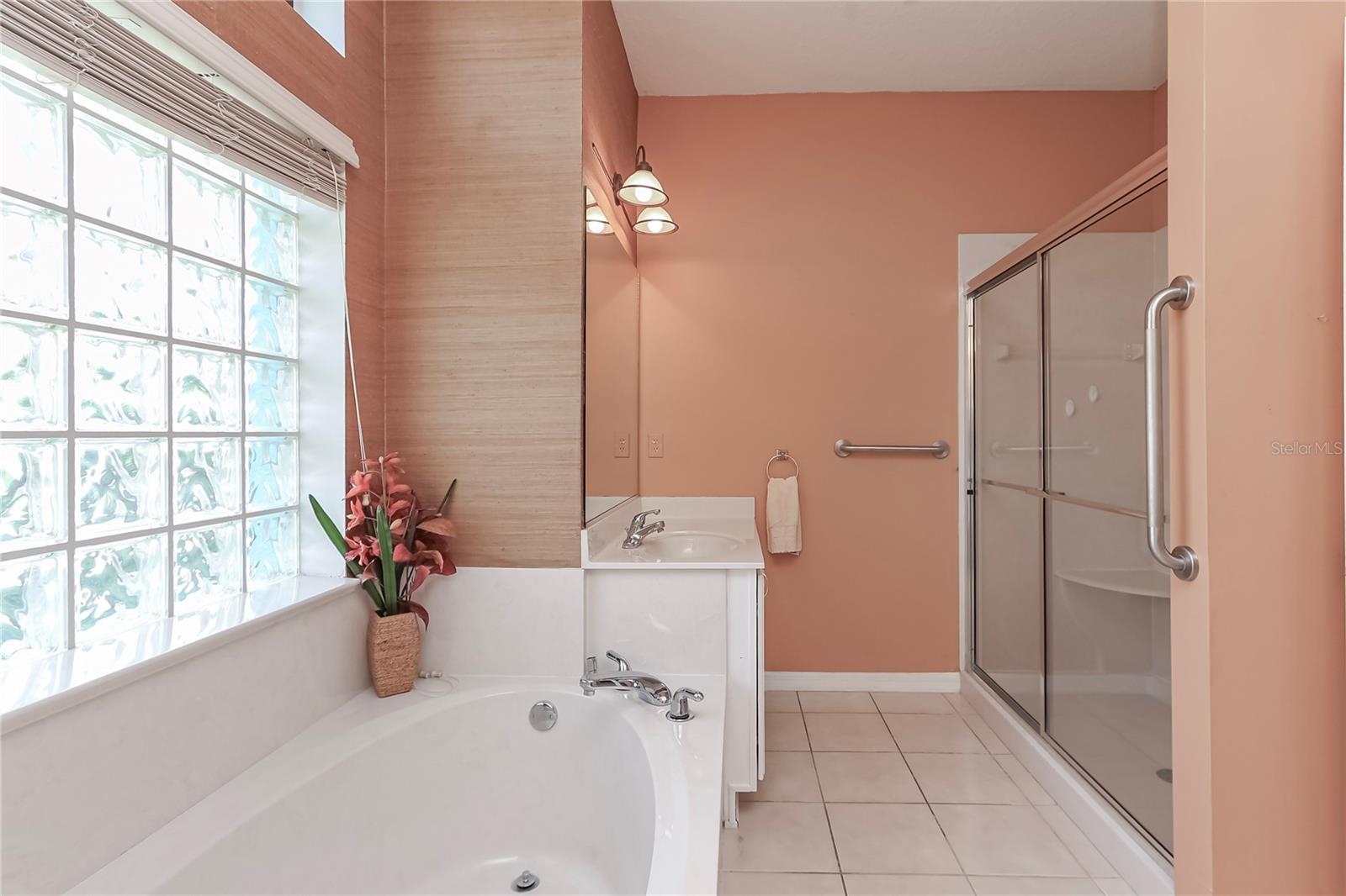 Image 24 of 73 For 11127 73rd Circle