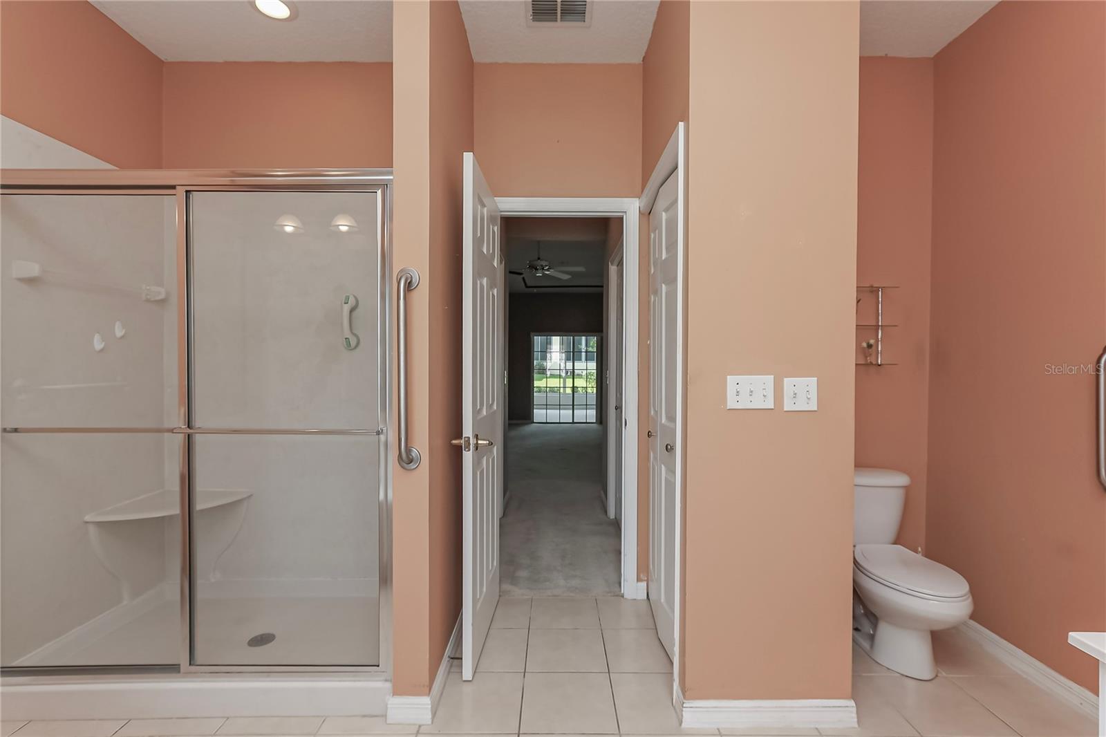 Image 26 of 73 For 11127 73rd Circle