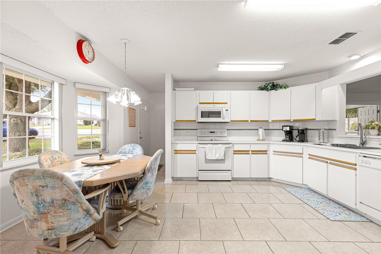 Image 15 of 47 For 9790 99th Avenue