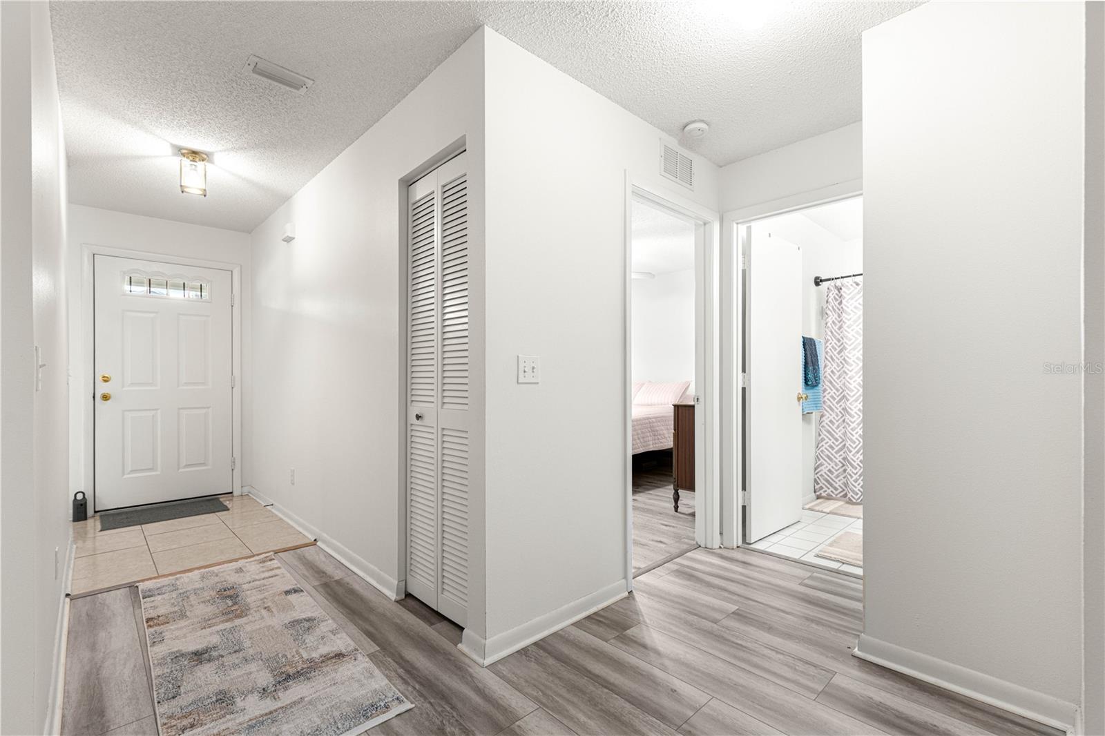 Image 21 of 47 For 9790 99th Avenue
