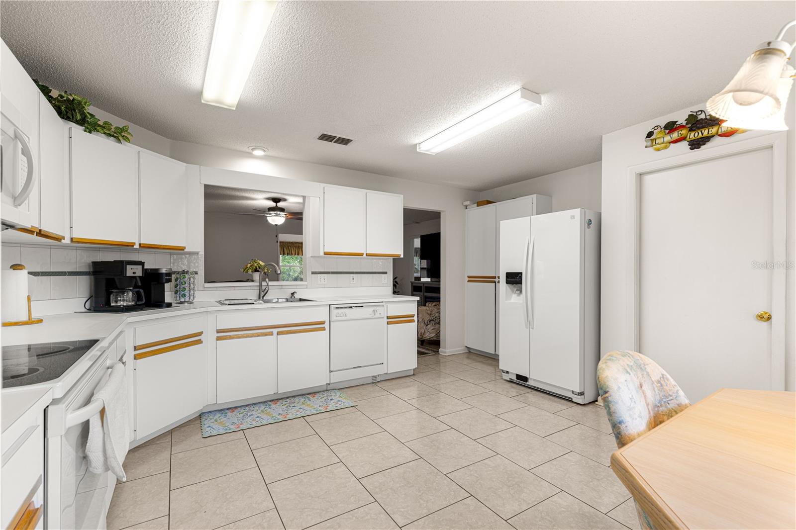 Image 9 of 47 For 9790 99th Avenue