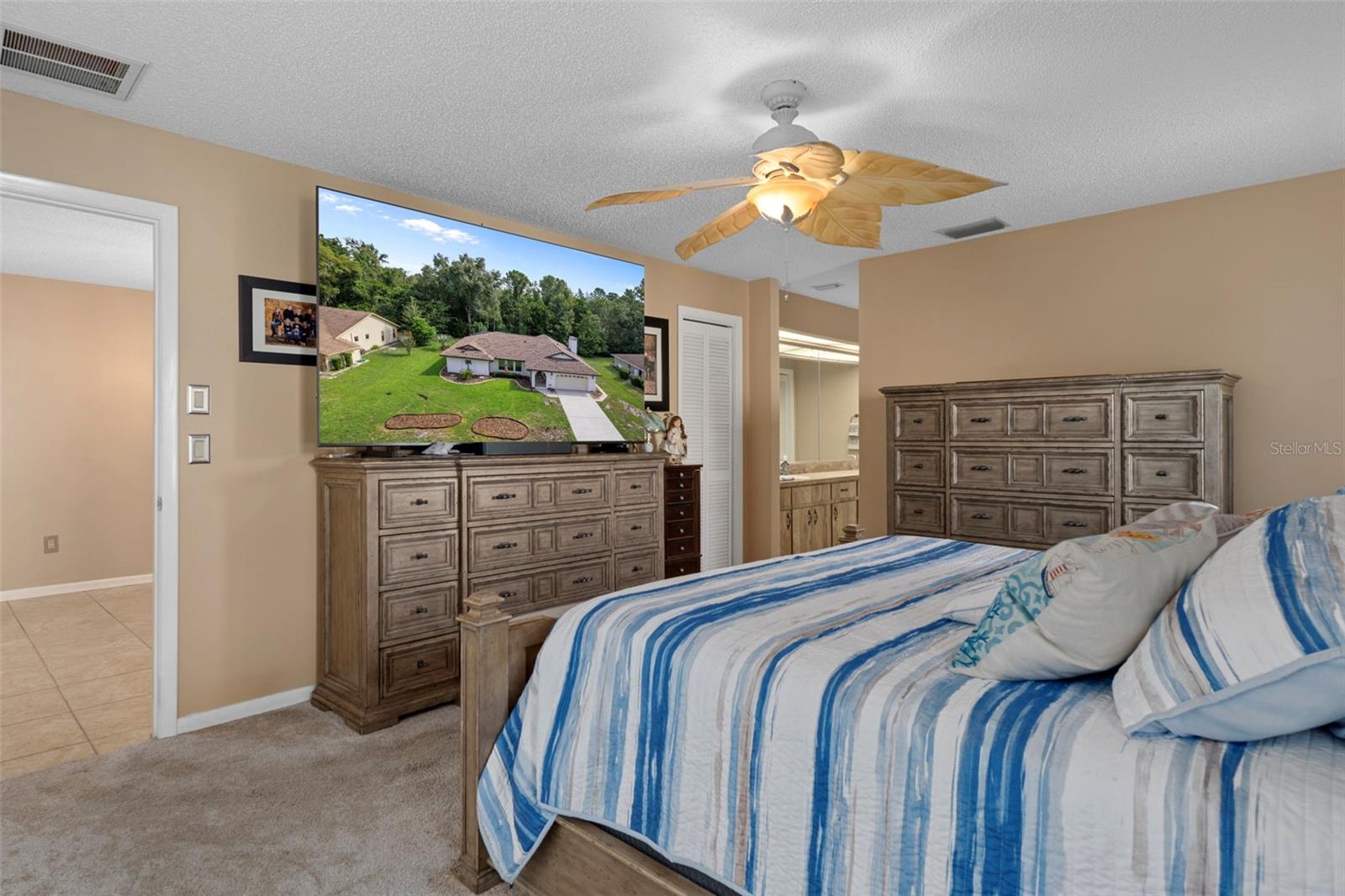 Listing photo id 26 for 16 Foxgreen Court