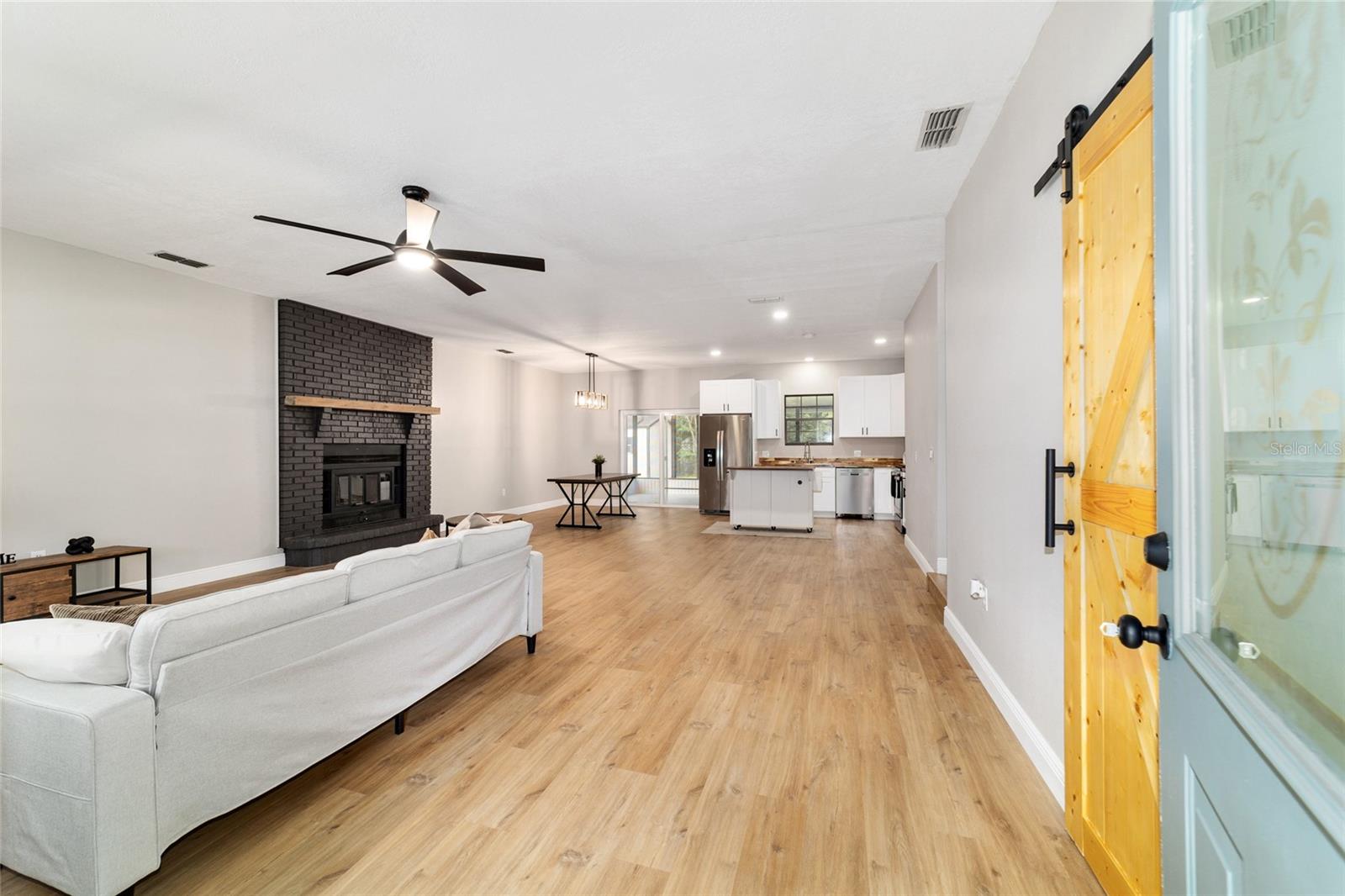Image 10 of 73 For 616 31st Terrace