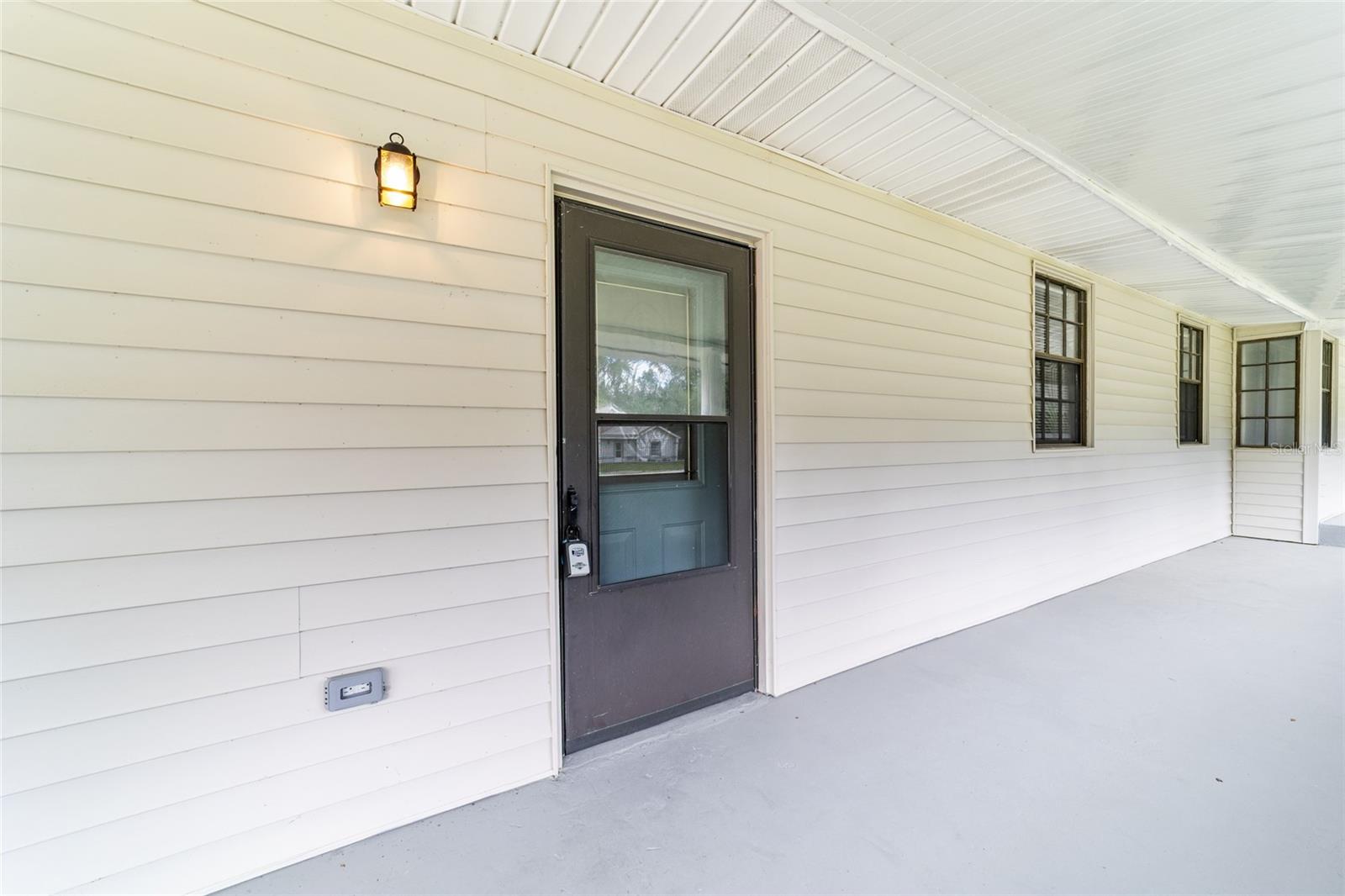 Image 8 of 73 For 616 31st Terrace