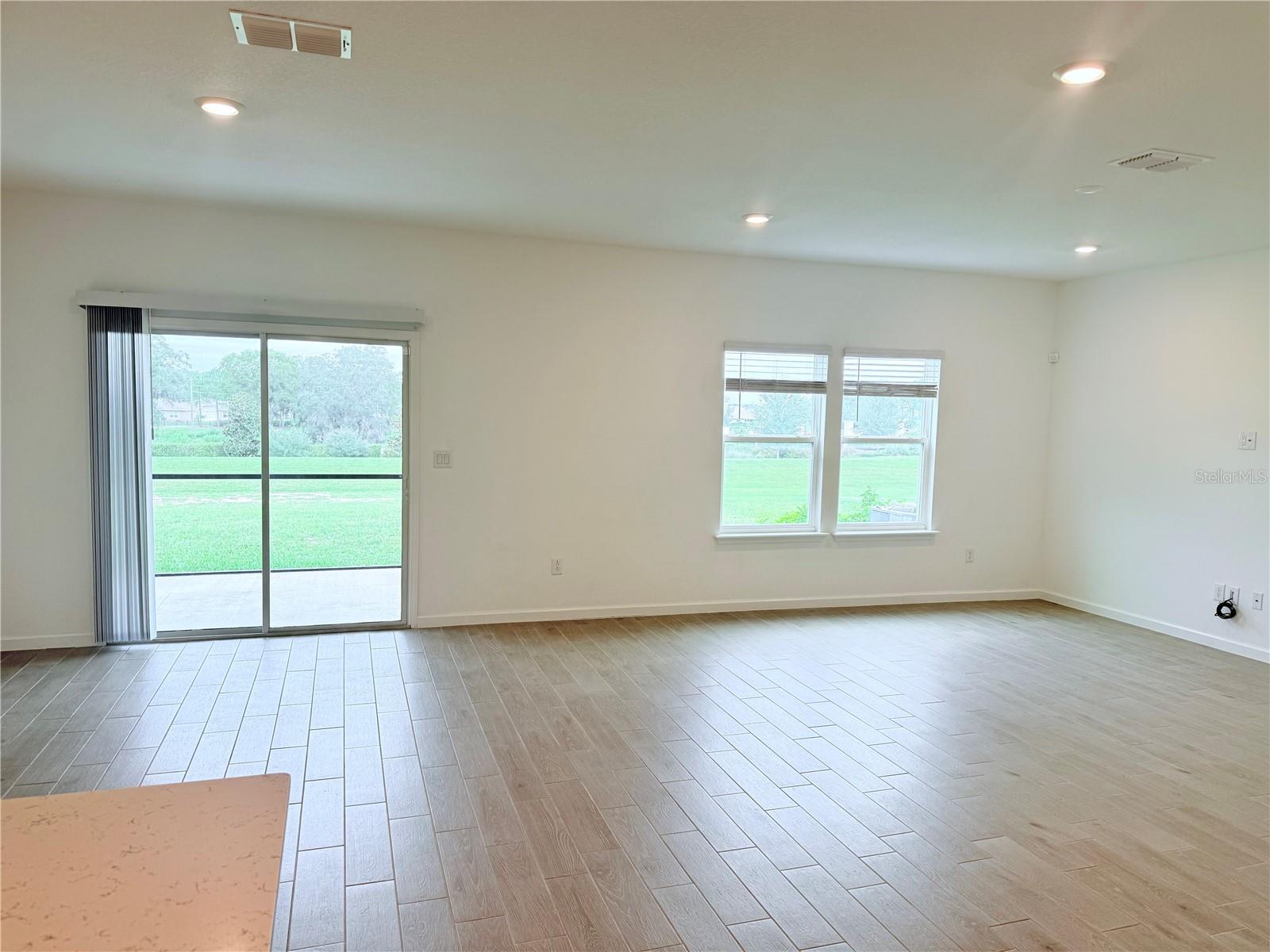 Image 4 of 20 For 9325 58th Circle