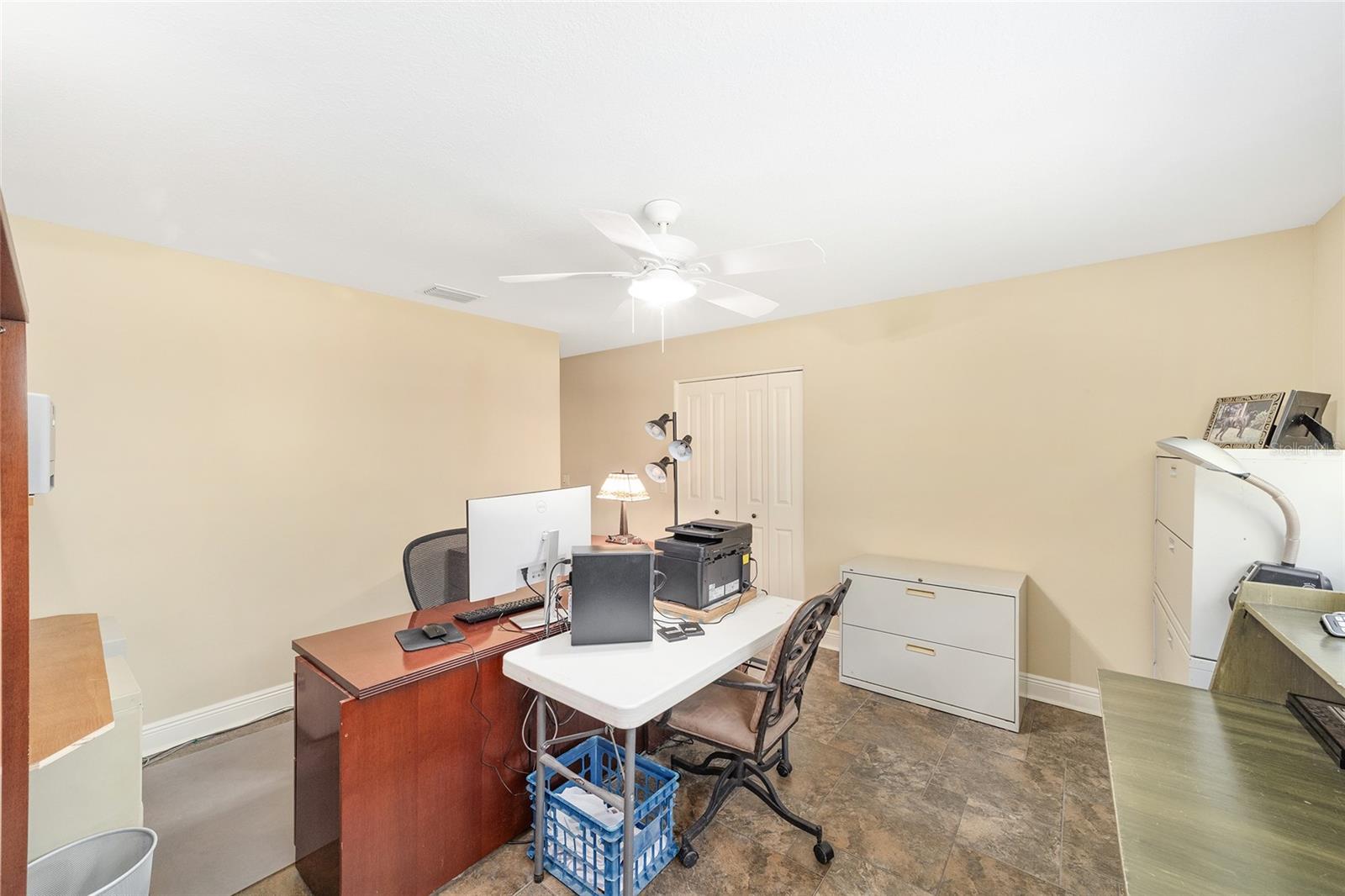 Listing photo id 31 for 3200 97th Street Road