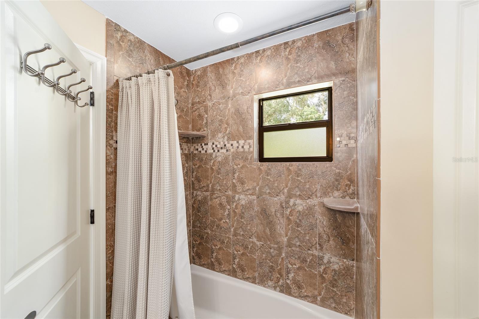 Listing photo id 33 for 3200 97th Street Road