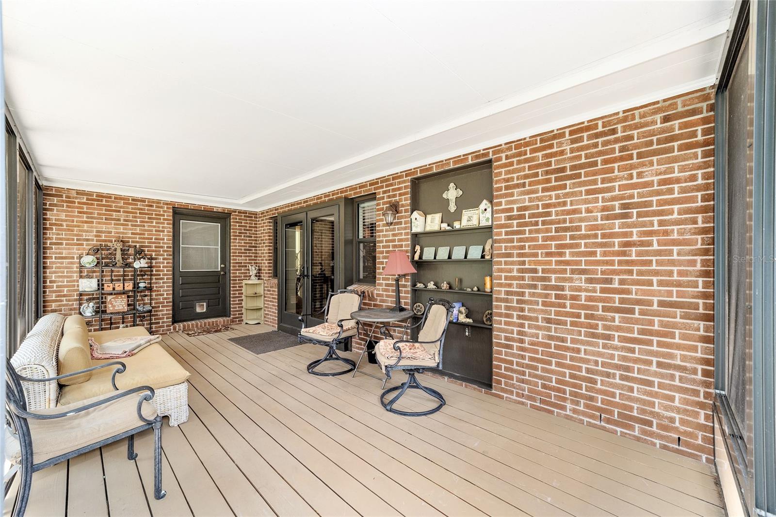 Listing photo id 39 for 3200 97th Street Road
