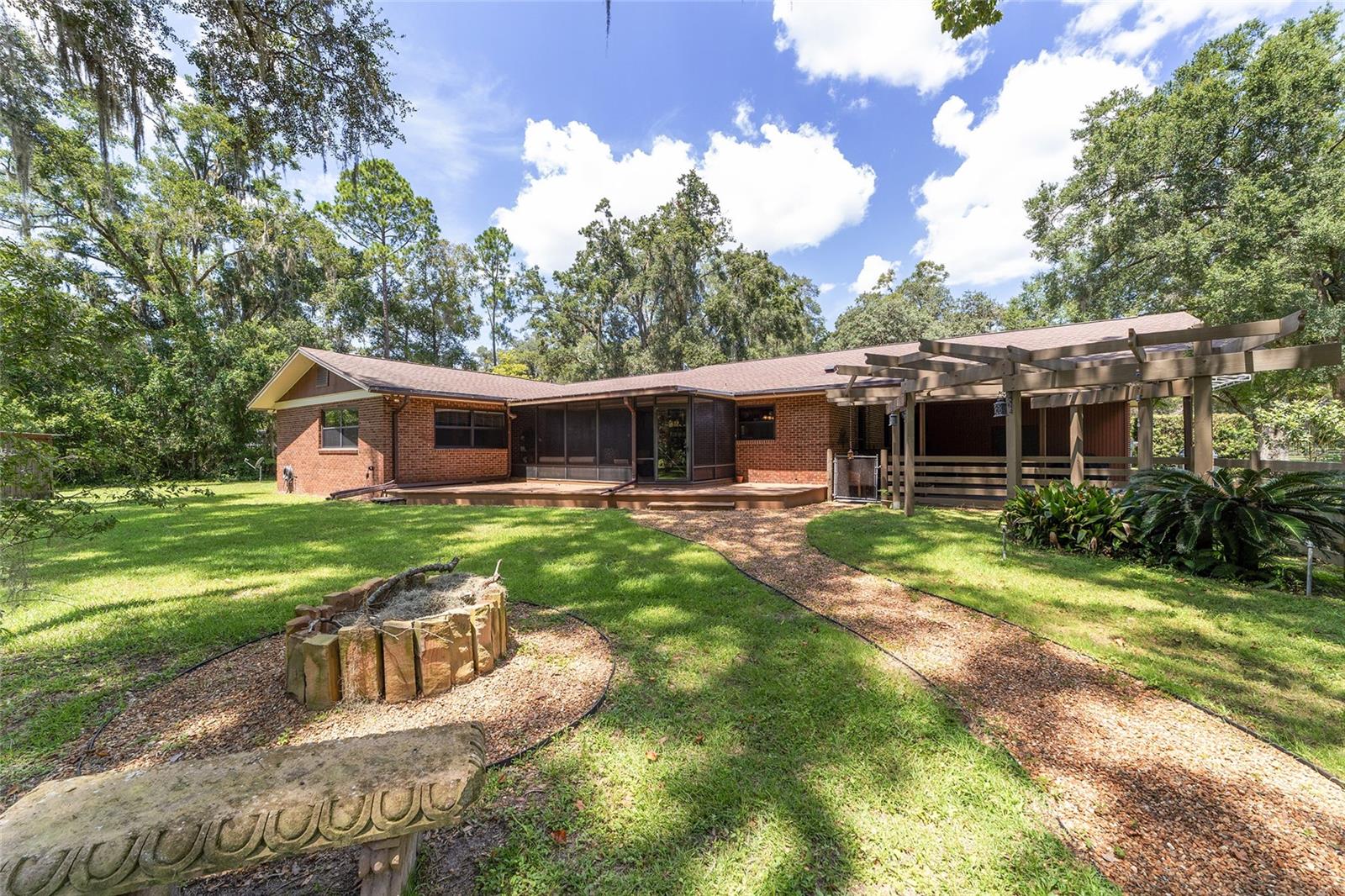 Listing photo id 43 for 3200 97th Street Road