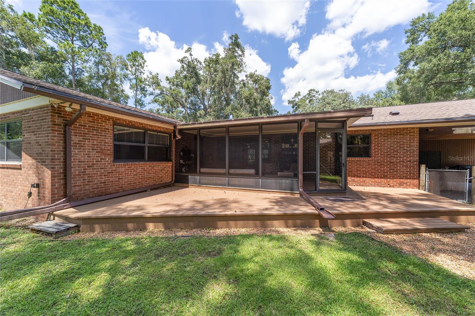 Listing photo id 44 for 3200 97th Street Road