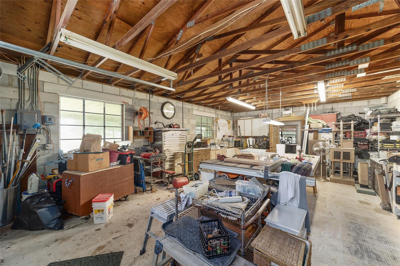 Listing photo id 47 for 3200 97th Street Road