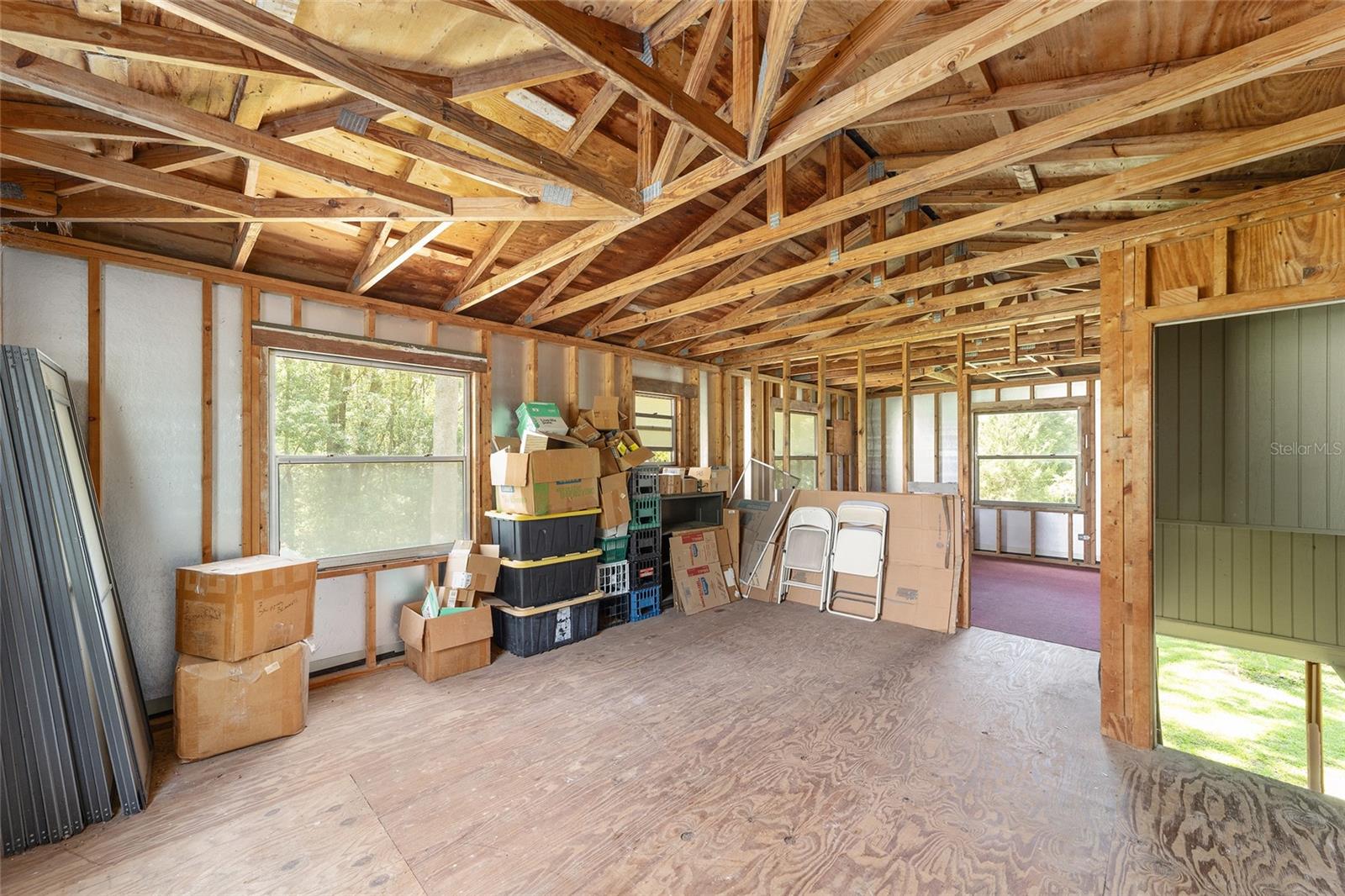 Listing photo id 50 for 3200 97th Street Road