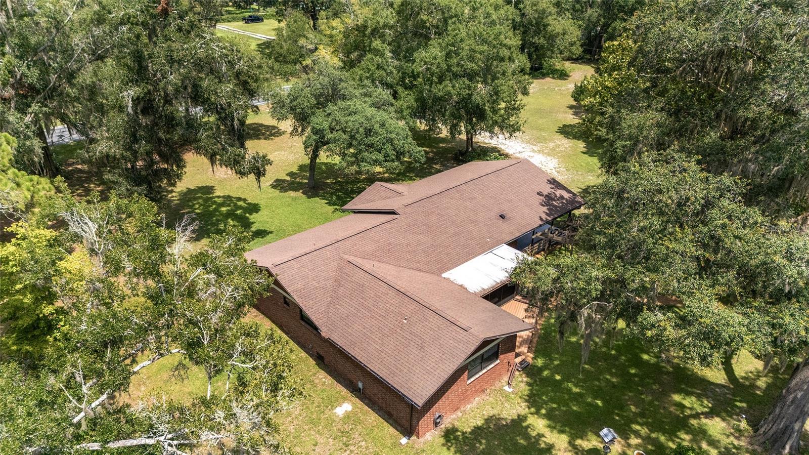 Listing photo id 53 for 3200 97th Street Road