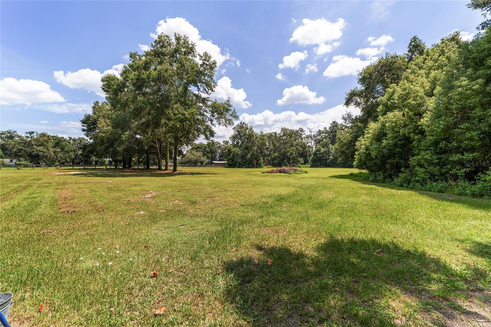 Listing photo id 65 for 3200 97th Street Road