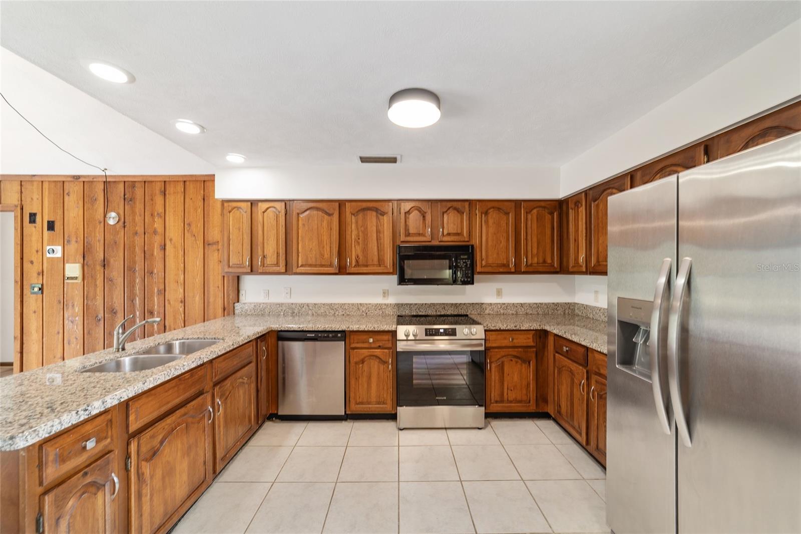 Image 41 of 92 For 165 55th Avenue
