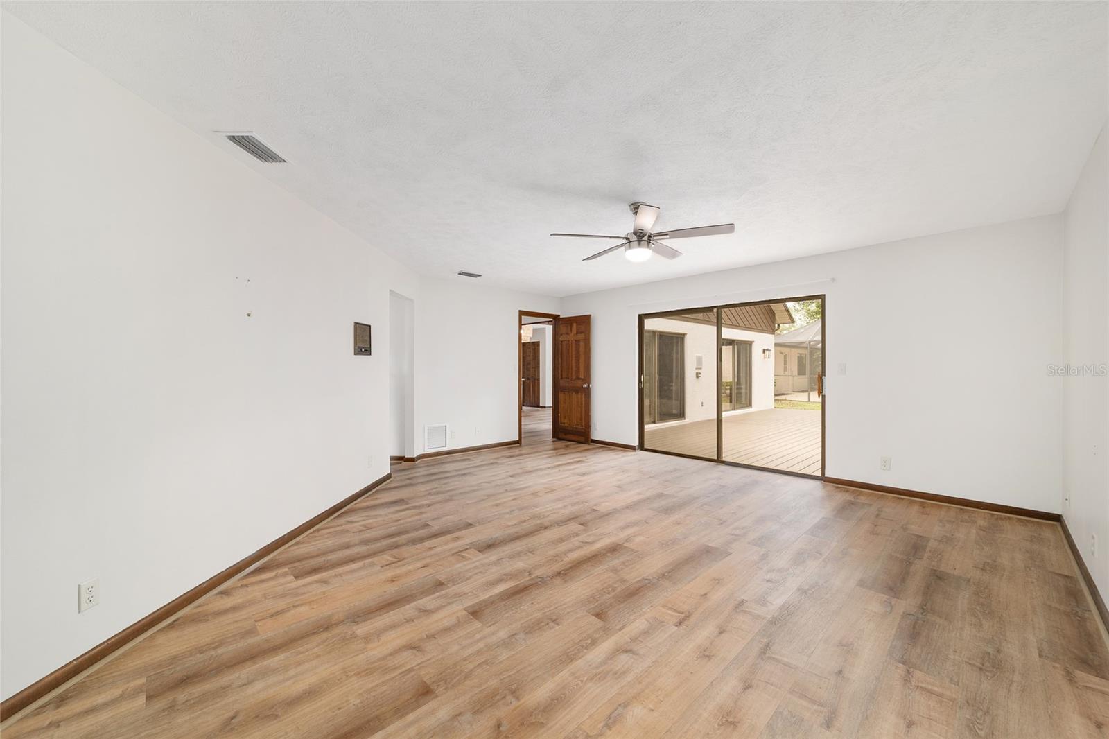 Image 46 of 92 For 165 55th Avenue