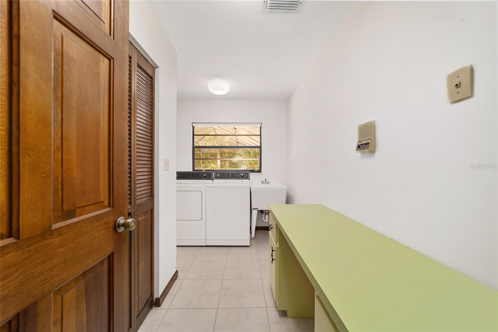 Image 72 of 92 For 165 55th Avenue