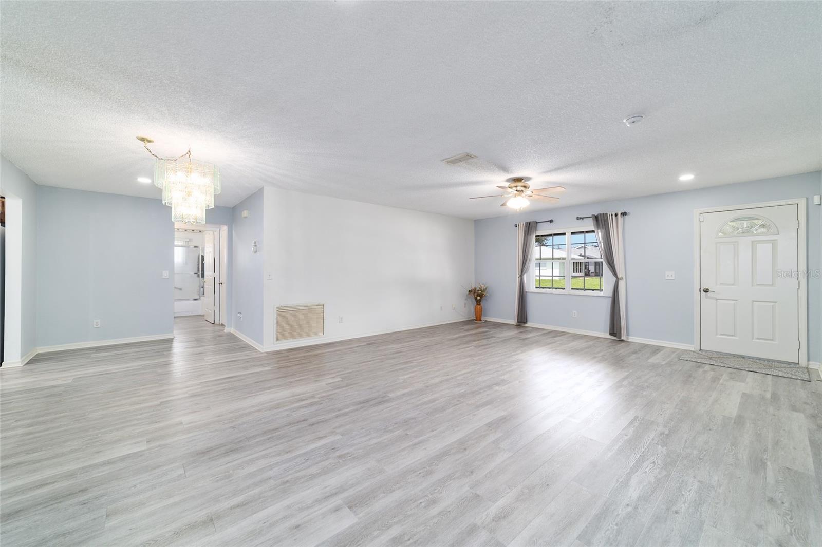 Image 14 of 52 For 9662 97th Lane