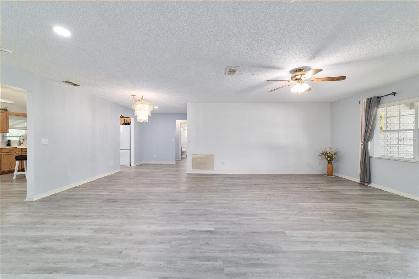Image 15 of 52 For 9662 97th Lane