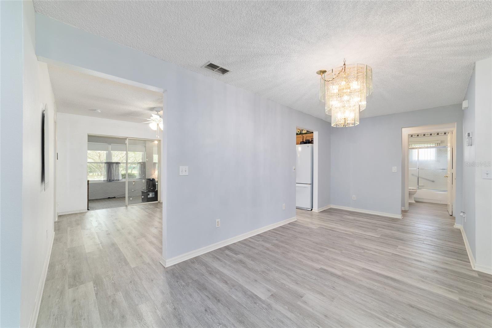 Image 19 of 52 For 9662 97th Lane