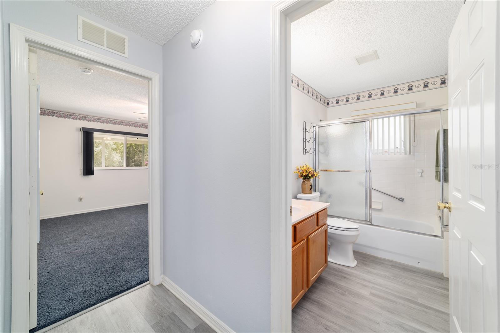 Image 40 of 52 For 9662 97th Lane