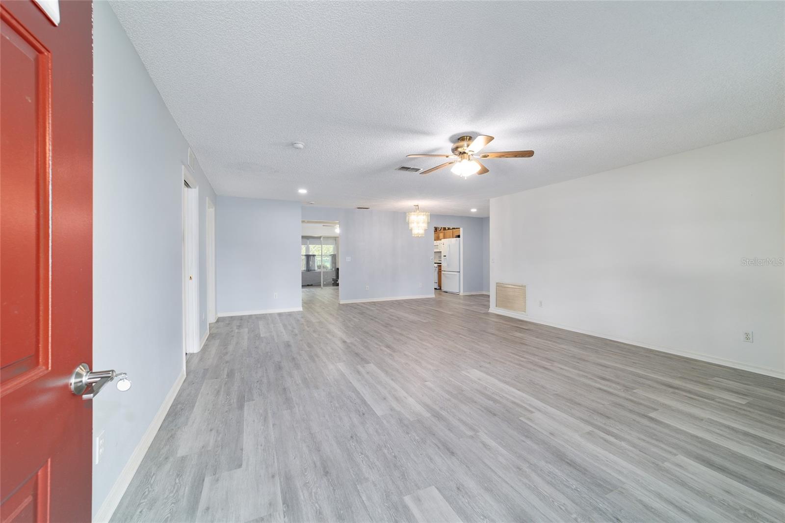 Image 7 of 52 For 9662 97th Lane