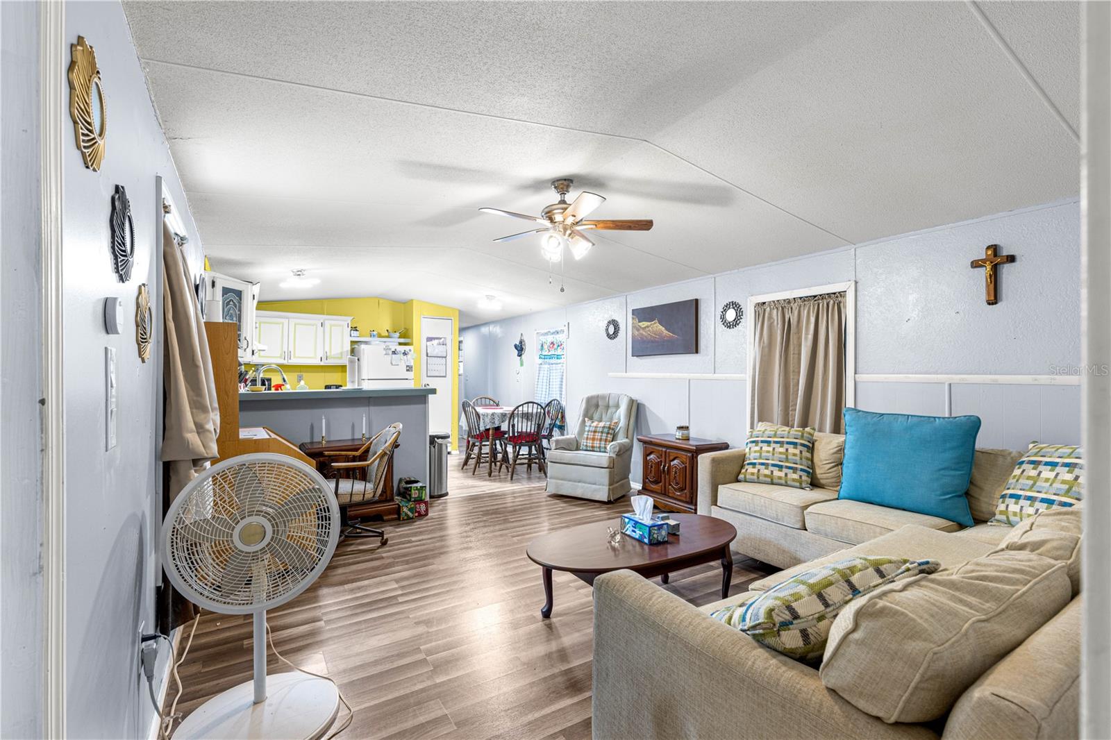 Image 4 of 39 For 5667 167th Avenue
