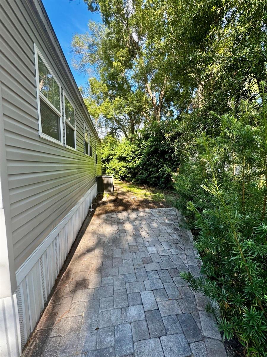 Image 21 of 43 For 14365 252nd Court Road 123