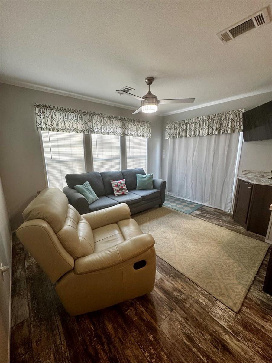 Image 3 of 43 For 14365 252nd Court Road 123