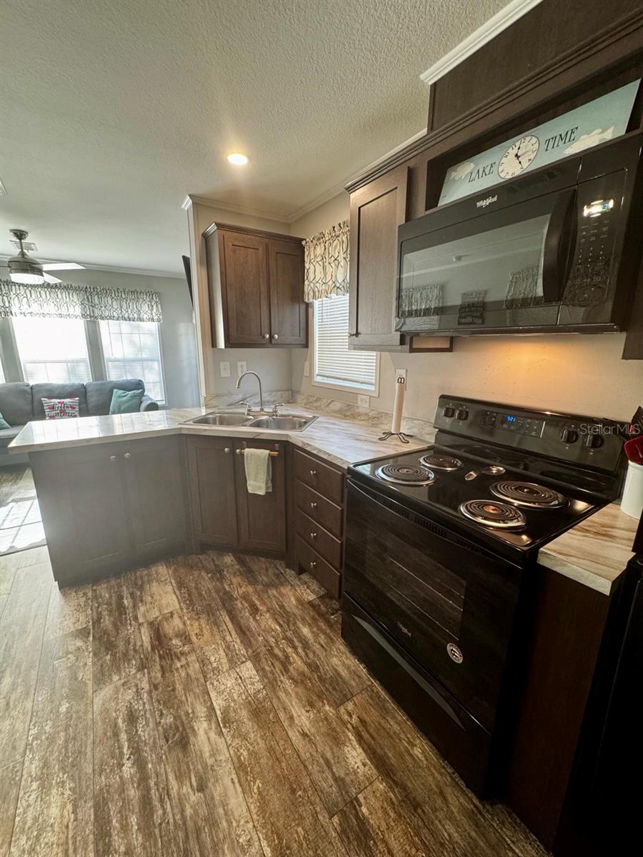 Image 8 of 43 For 14365 252nd Court Road 123