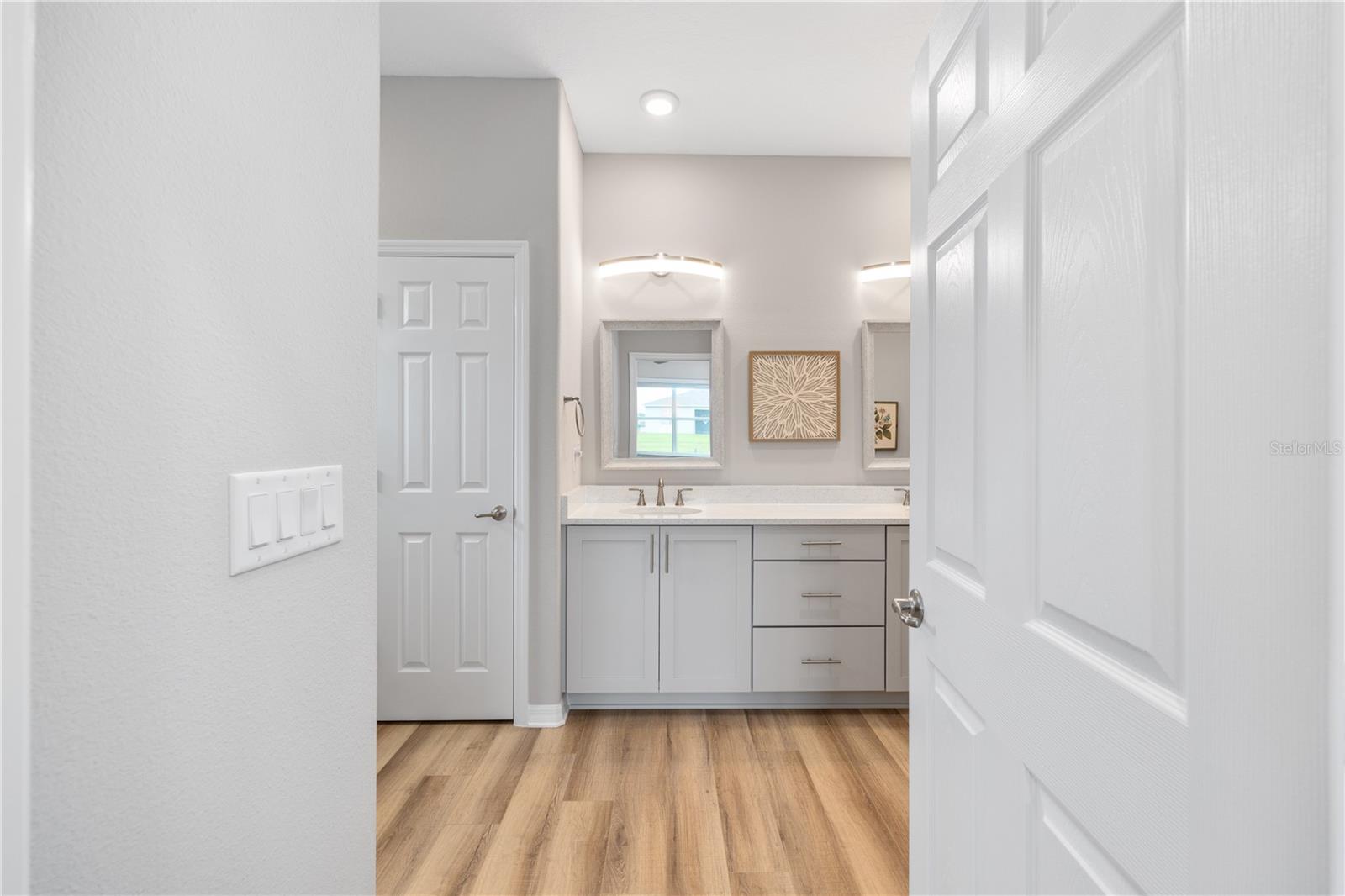 Image 81 of 100 For 8755 79th Place