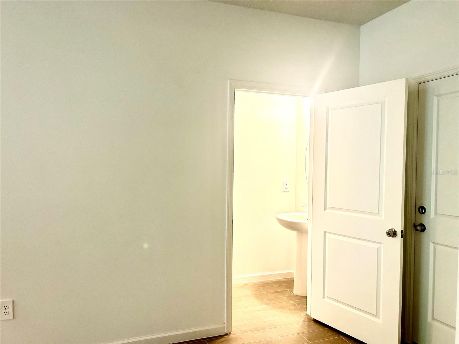 Image 7 of 25 For 3585 37 Ave Road