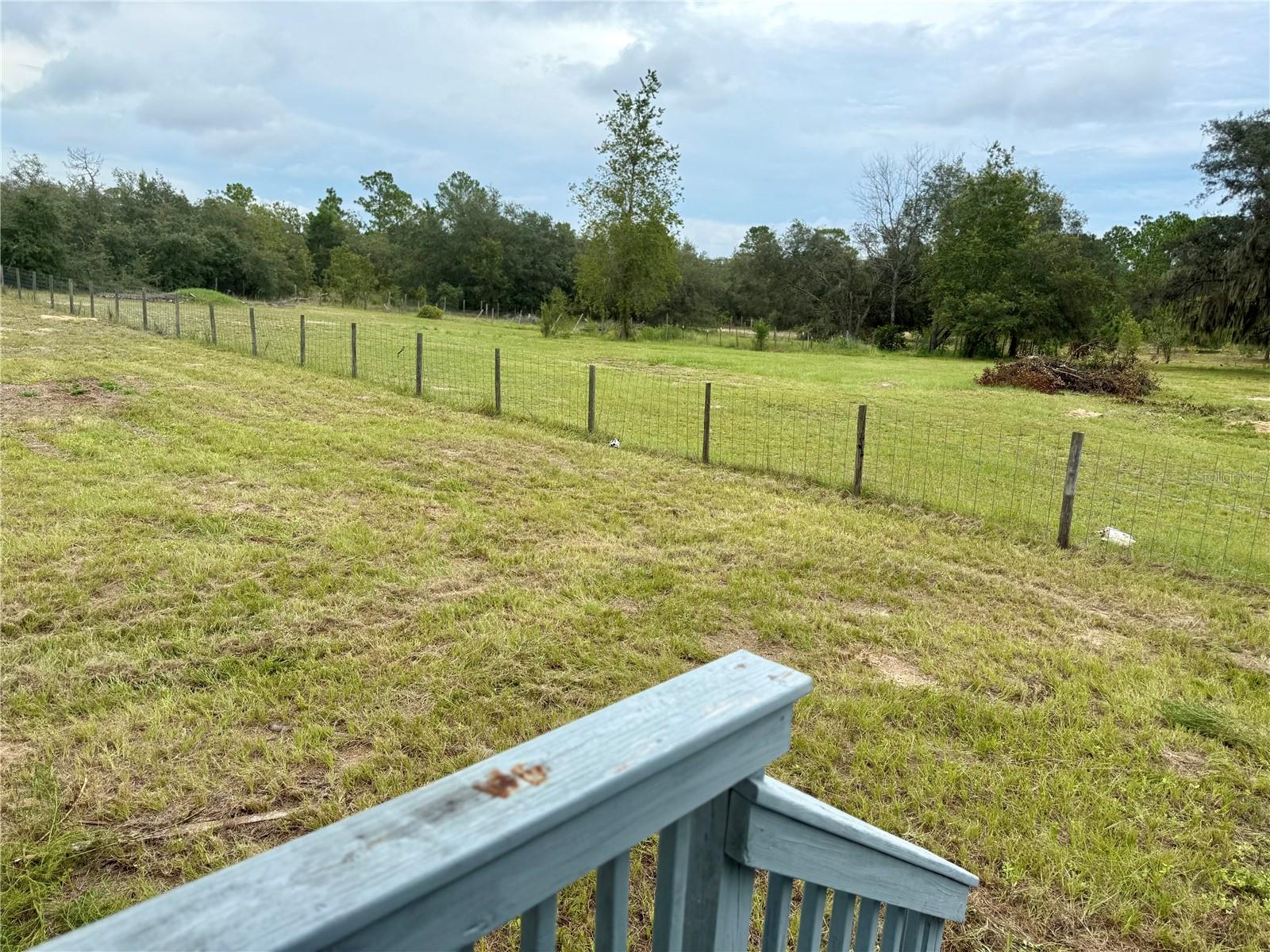 Listing photo id 25 for 10903 Farmwood Avenue