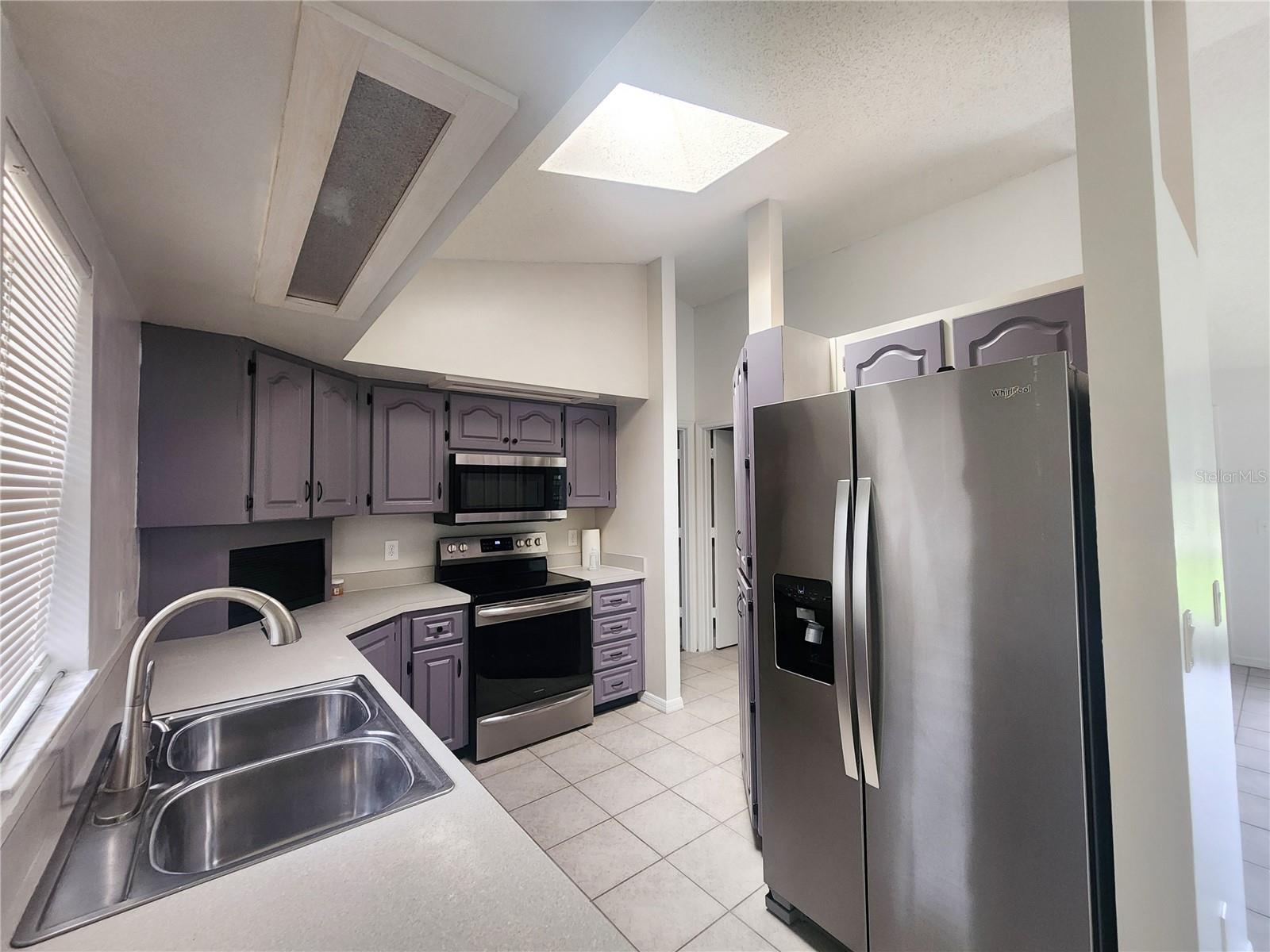 Image 13 of 31 For 9392 Sandree Drive
