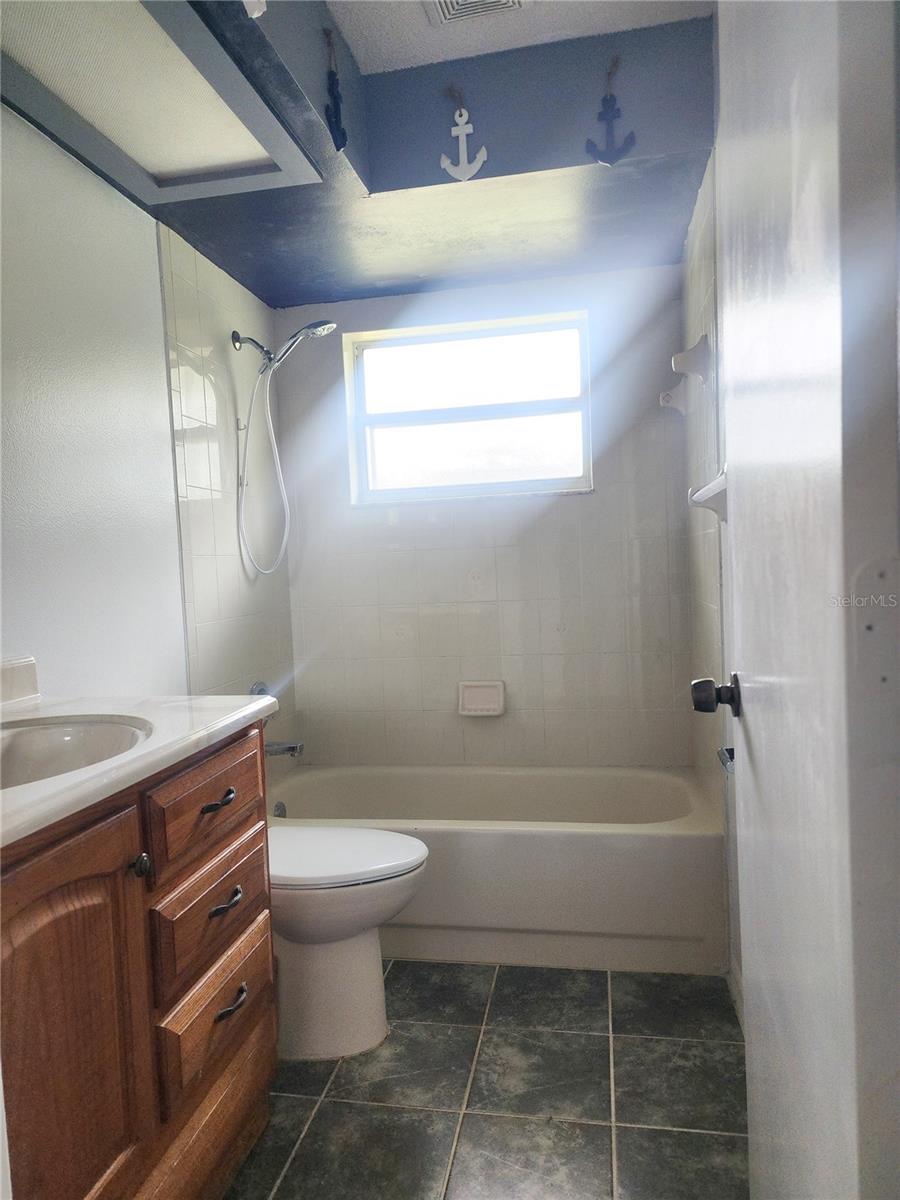 Image 18 of 31 For 9392 Sandree Drive
